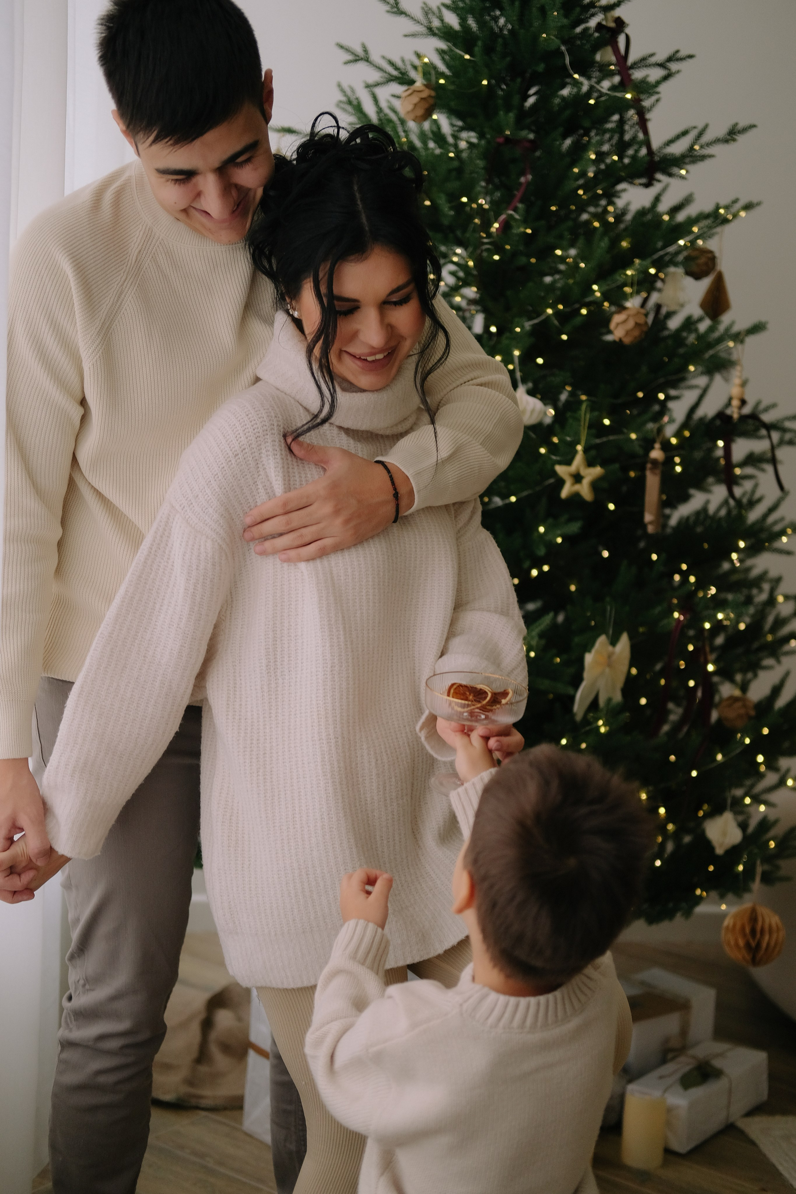 Семья Сенатос. Главная