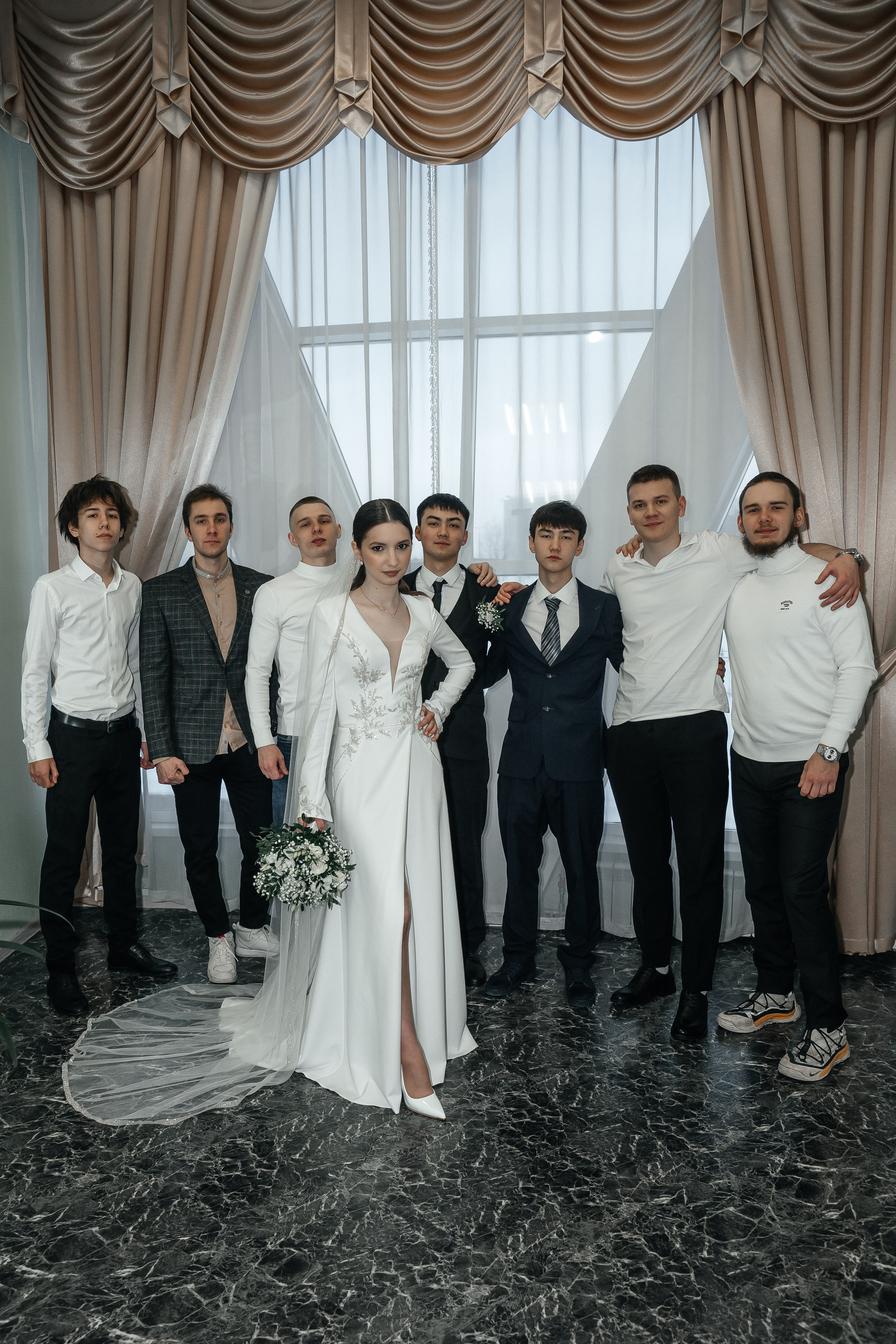 Артём и Лера 2025.12.25. Фотограф на Камчатке Анна Моргачёва. Семейные и детские съёмки