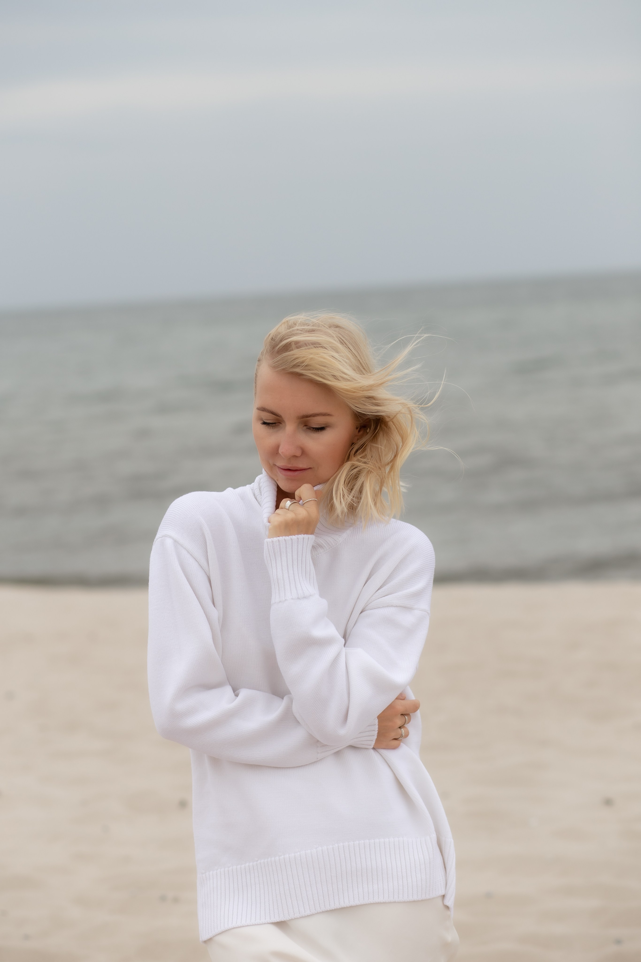 Вера в Янтарном. Перед дождем. Фотограф в Калининграде Решетникова Алина