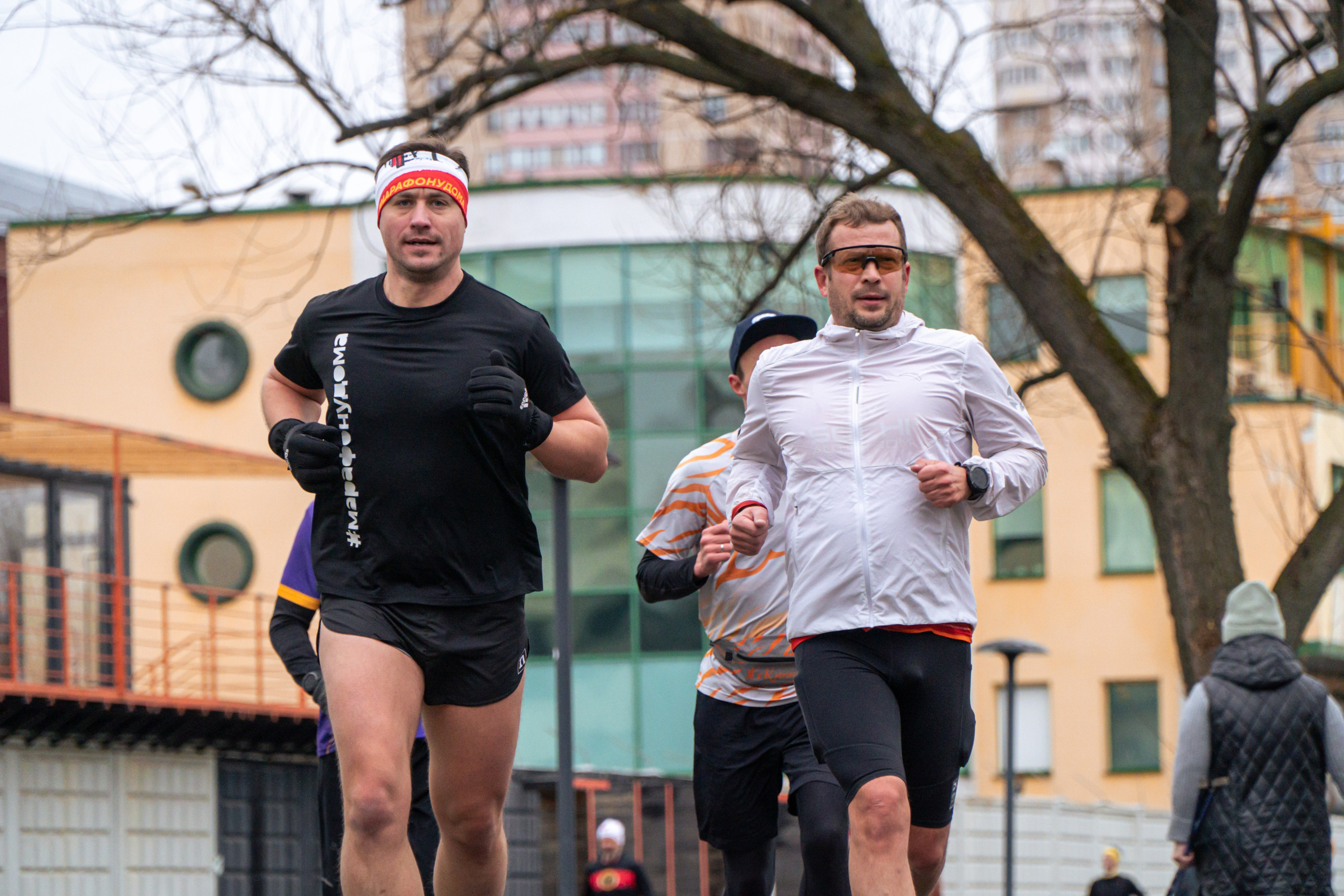 5 вёрст Реутов 16.11.2024. Роман Капилюшов. Бег. Фото. Видео. г. Люберцы