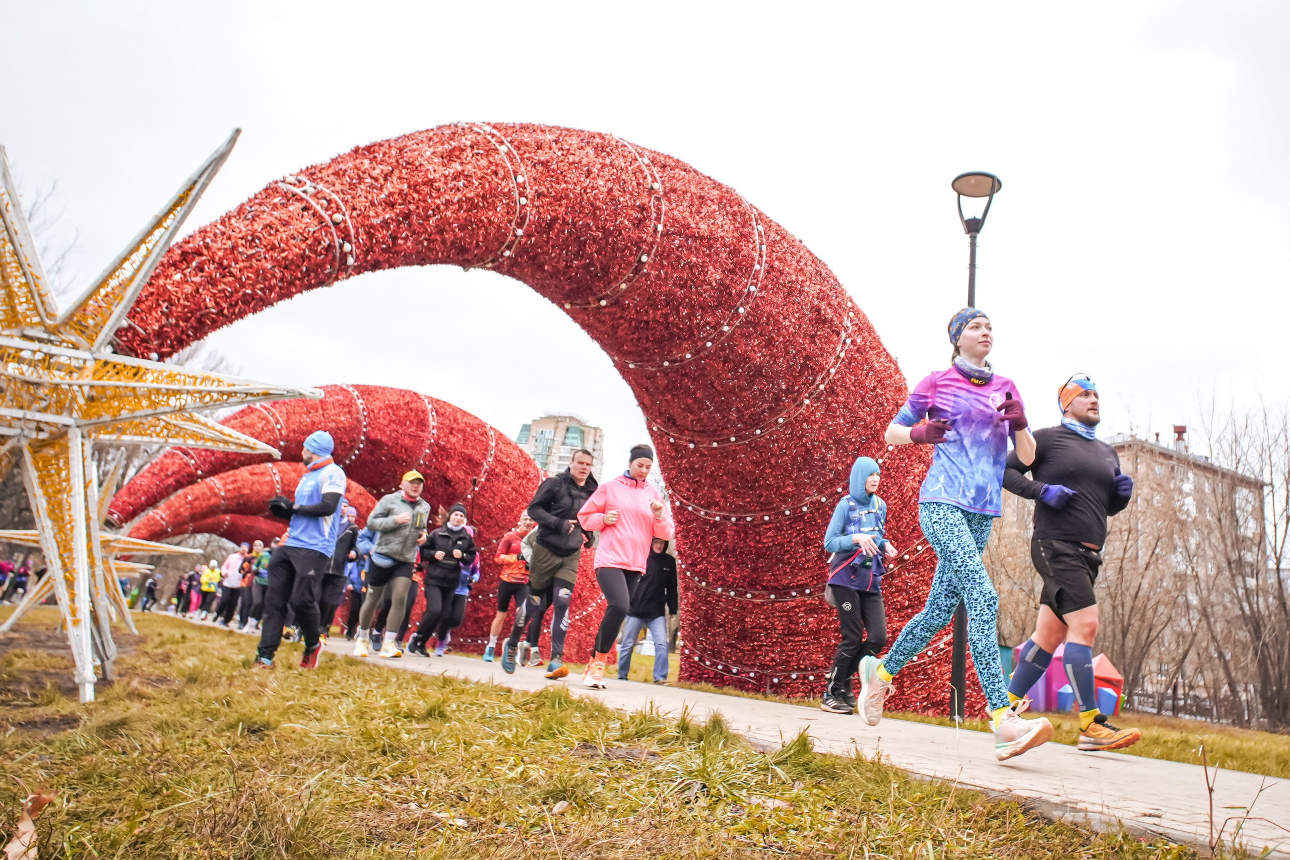 #марафонудома #яuzarun 2024 2-я петля, группа 6:30. Роман Капилюшов. Бег. Фото. Видео. г. Люберцы