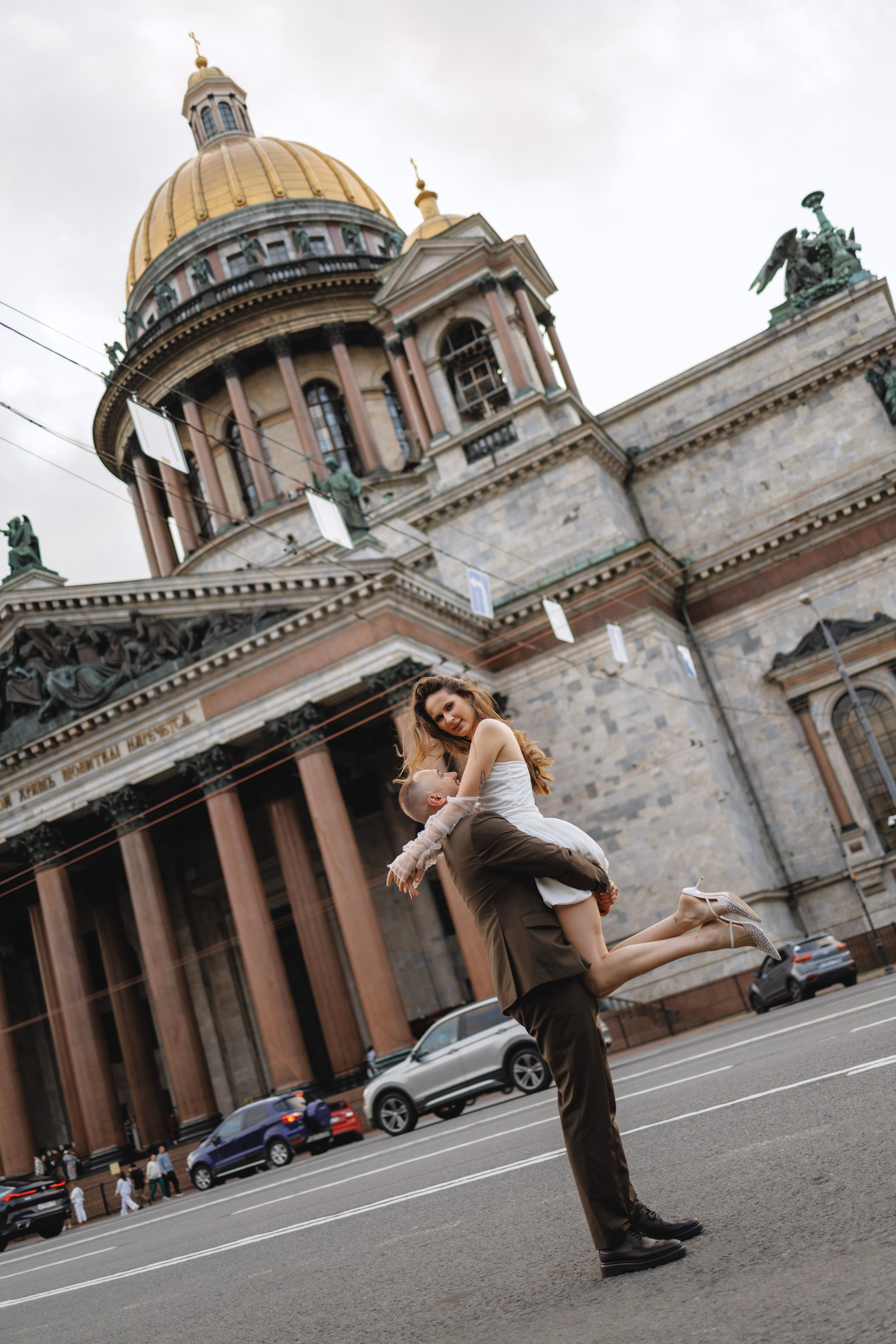 Руслан и Виолетта — Исаакий, Зимняя канавка. Боженова Елена фотограф Санкт-Петербург