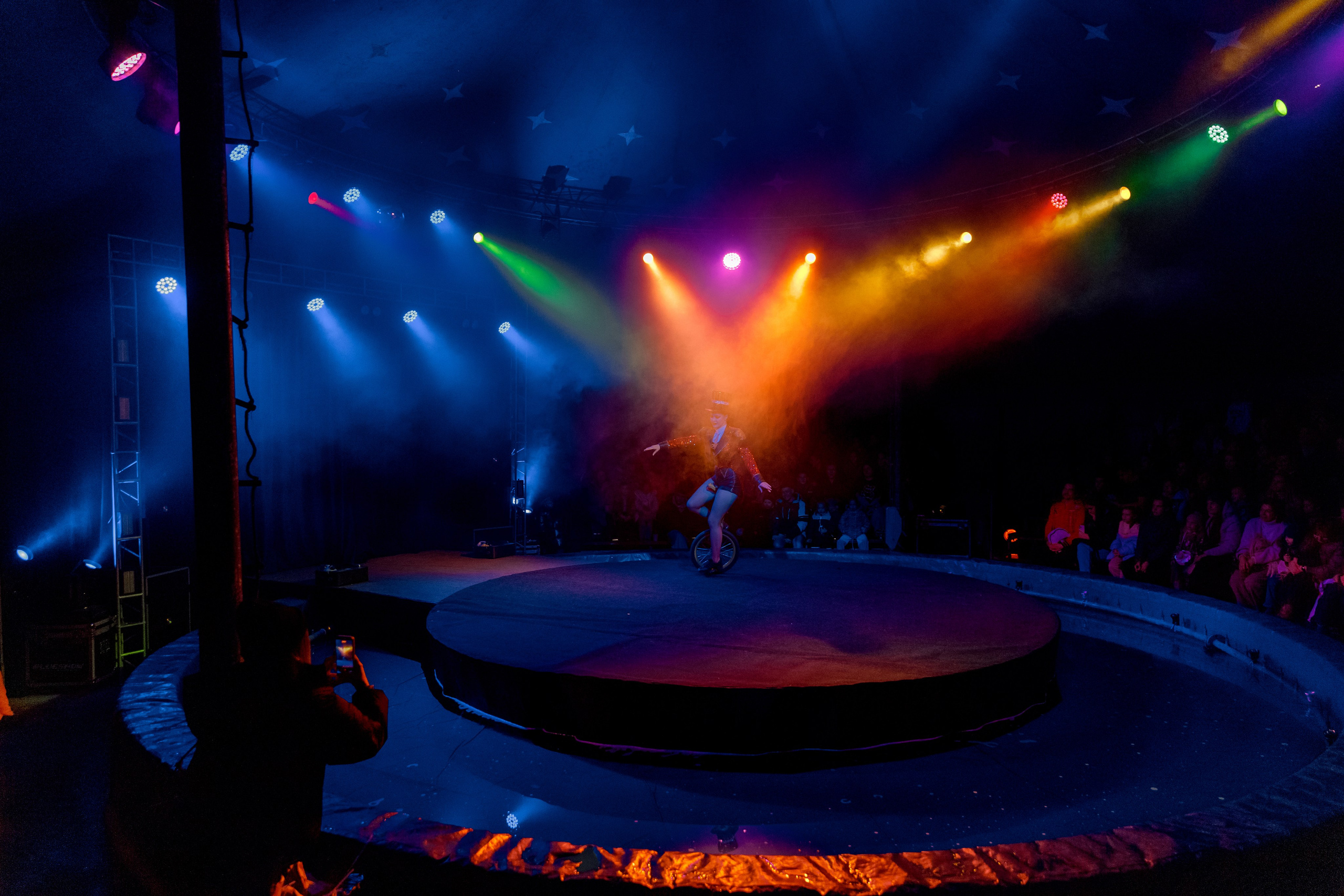 Цирк на воде. Свадебный фотограф Иркутск, репортажный фотограф Иркутск