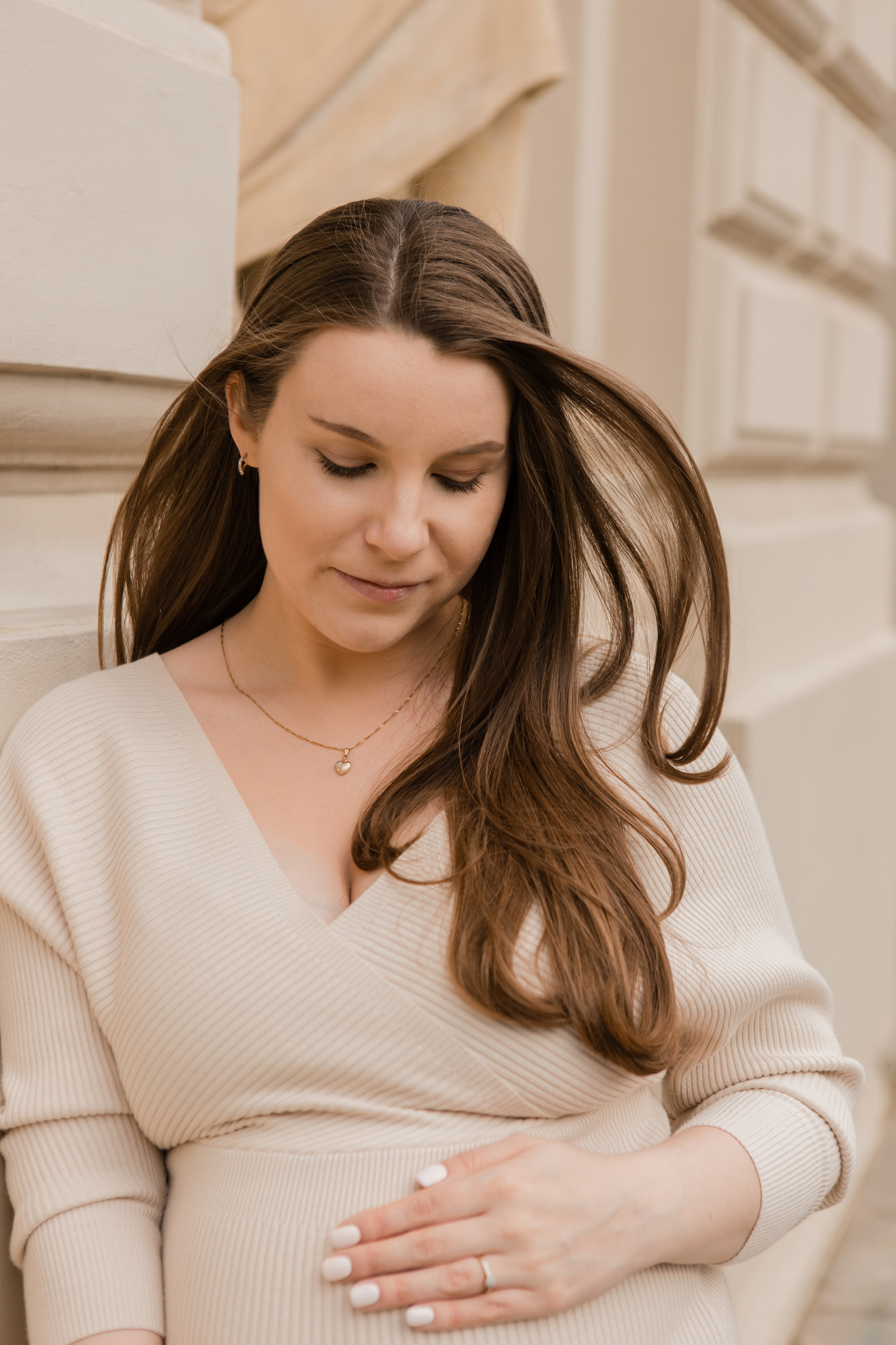 Семейная фотосессия Андрея и Марии. Видеосъемка и фотосъемка свадеб. Фотограф и оператор на свадьбу. Видеосъемка подкастов, собственная видео-фотостудии. Предметная фотосъемка