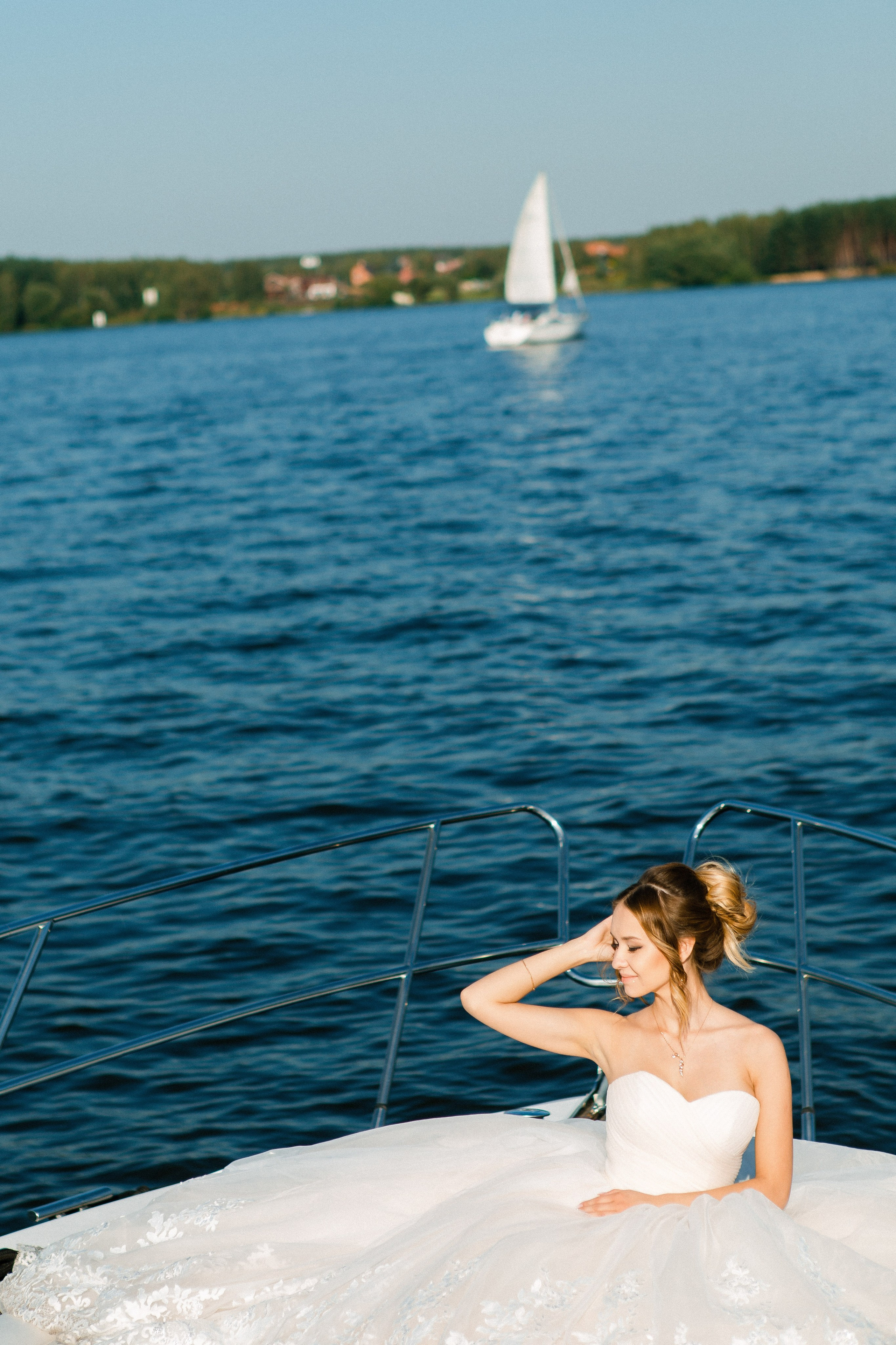 Денис и Ксения. Видеосъемка и фотосъемка свадеб. Фотограф и оператор на свадьбу. Видеосъемка подкастов, собственная видео-фотостудии. Предметная фотосъемка