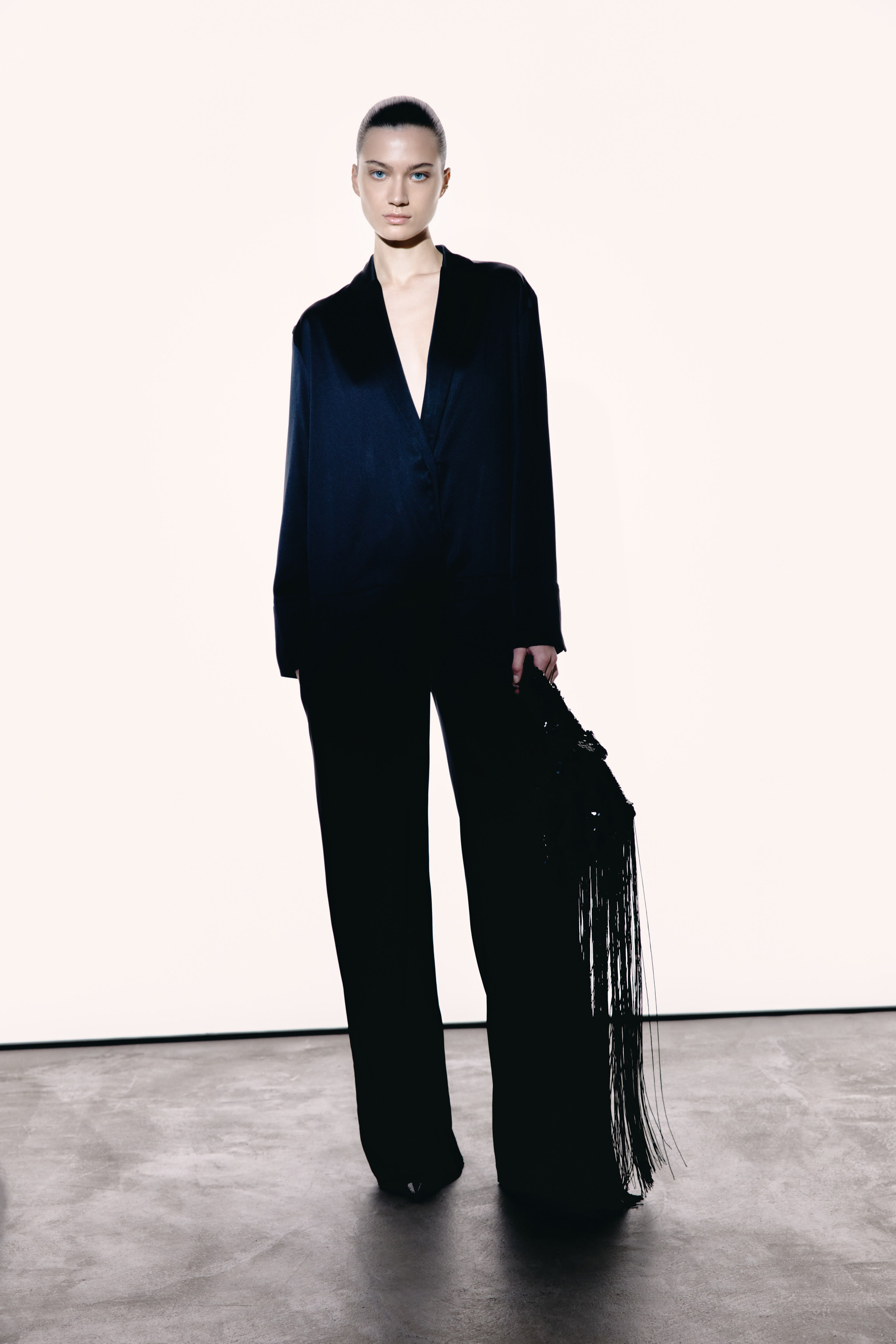 THE ROAD | VELNOIR. Главная