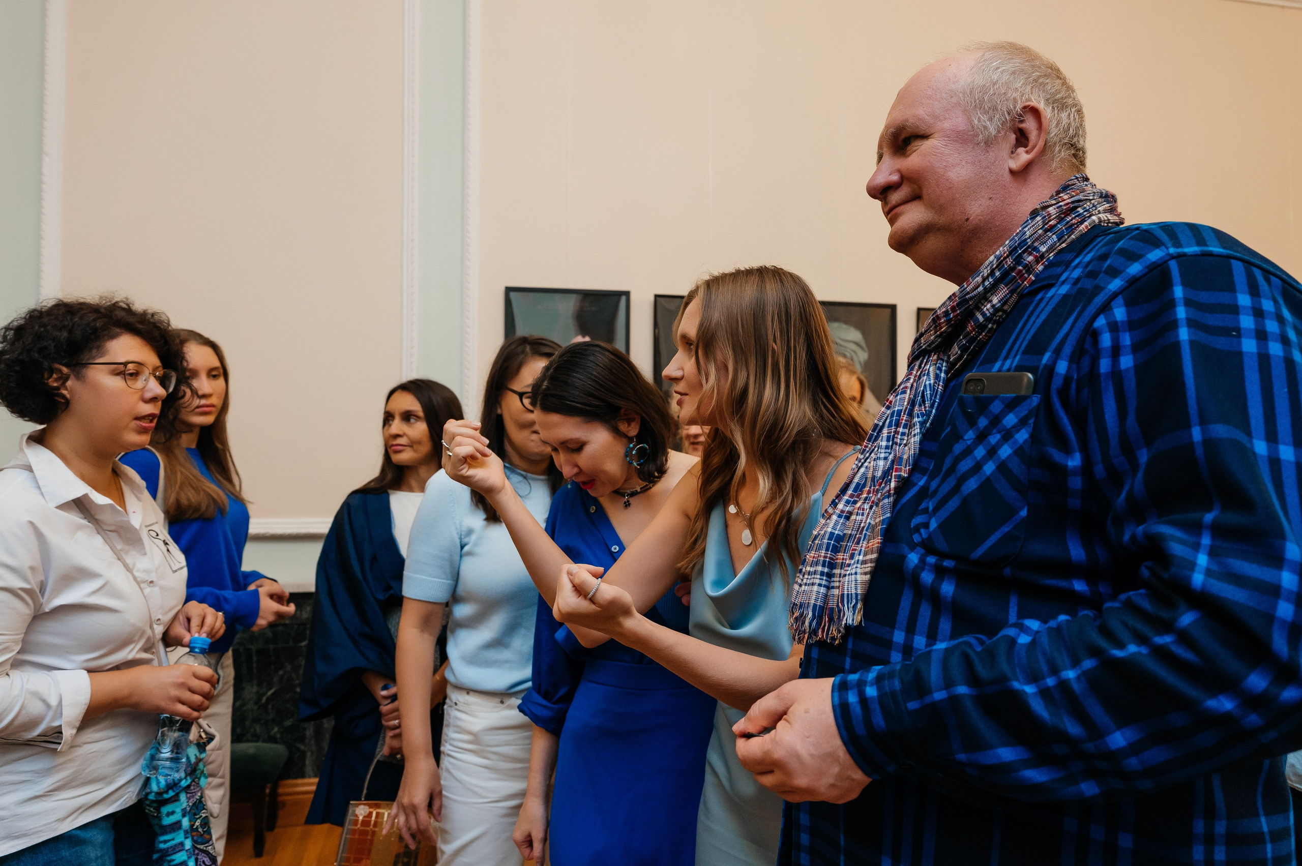 Открытие выставки Кати Васильевой в Молодежном театре. Wedding and family photographer USA