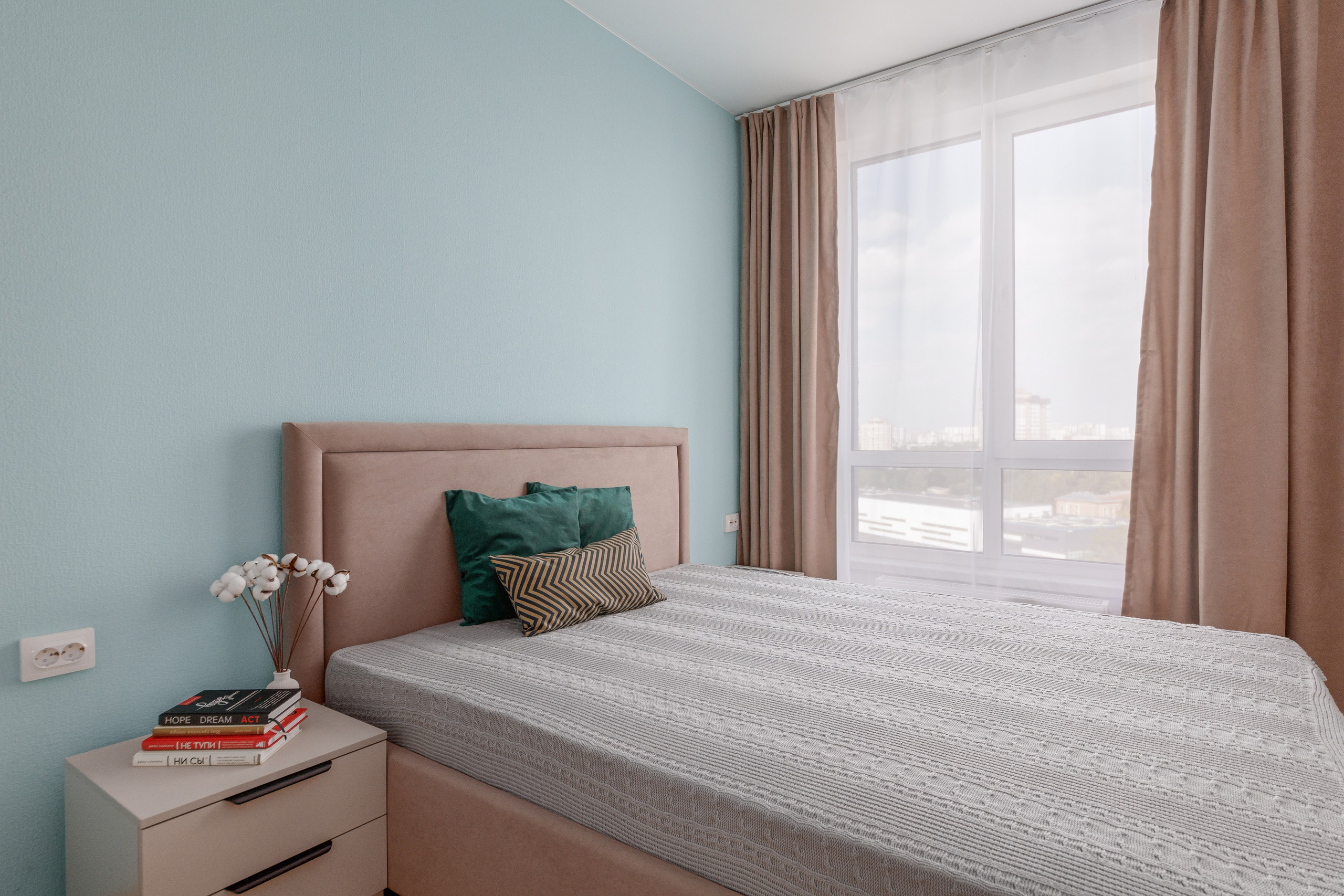 Двухкомнатная квартира, Варфоломеевская ул