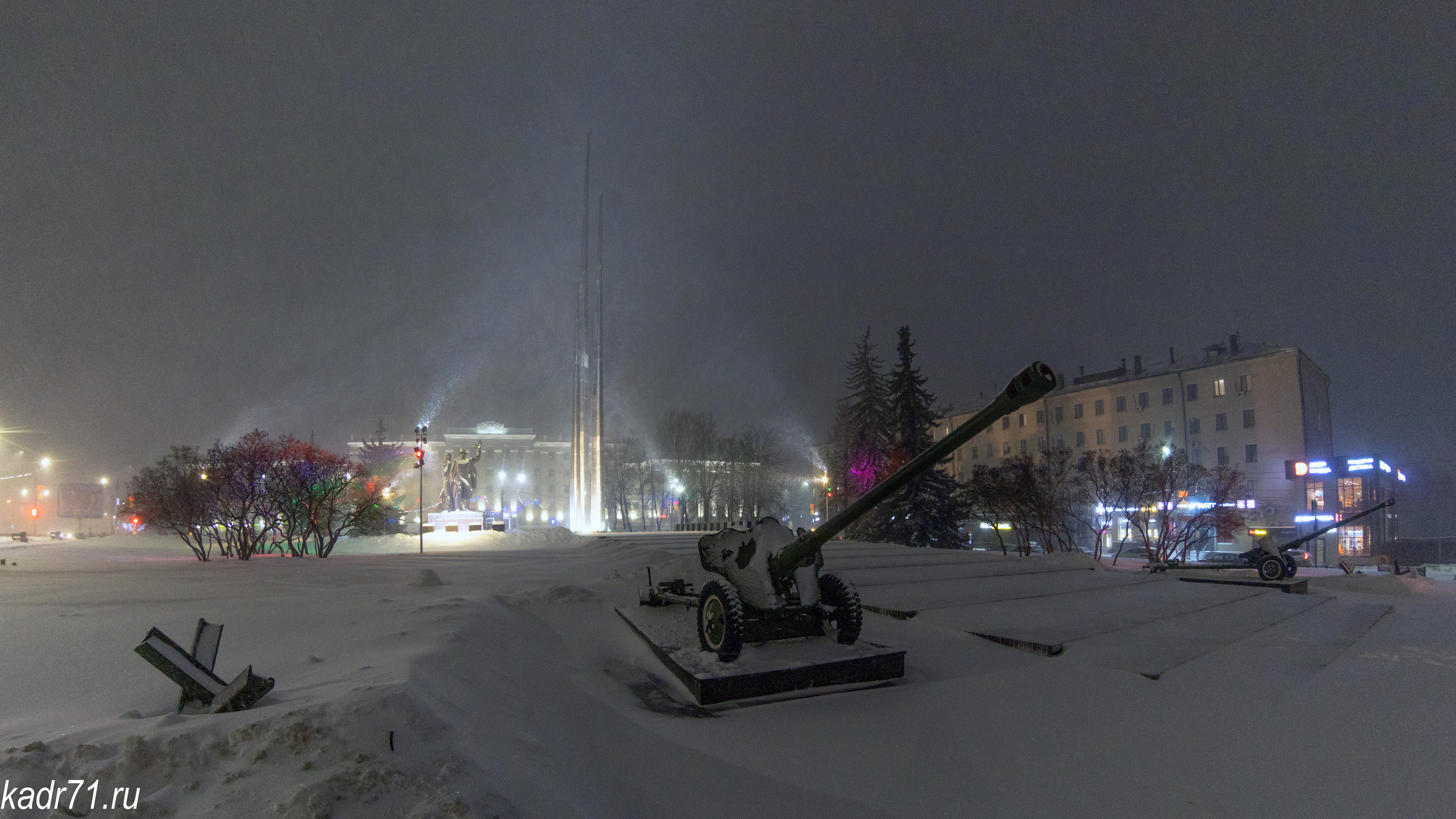 Мемориал «Три Штыка» на «Площади Победы» в г. Тула. Фотограф в Туле Крупский АнДРей. Фотостудия «КАДР71» в Туле