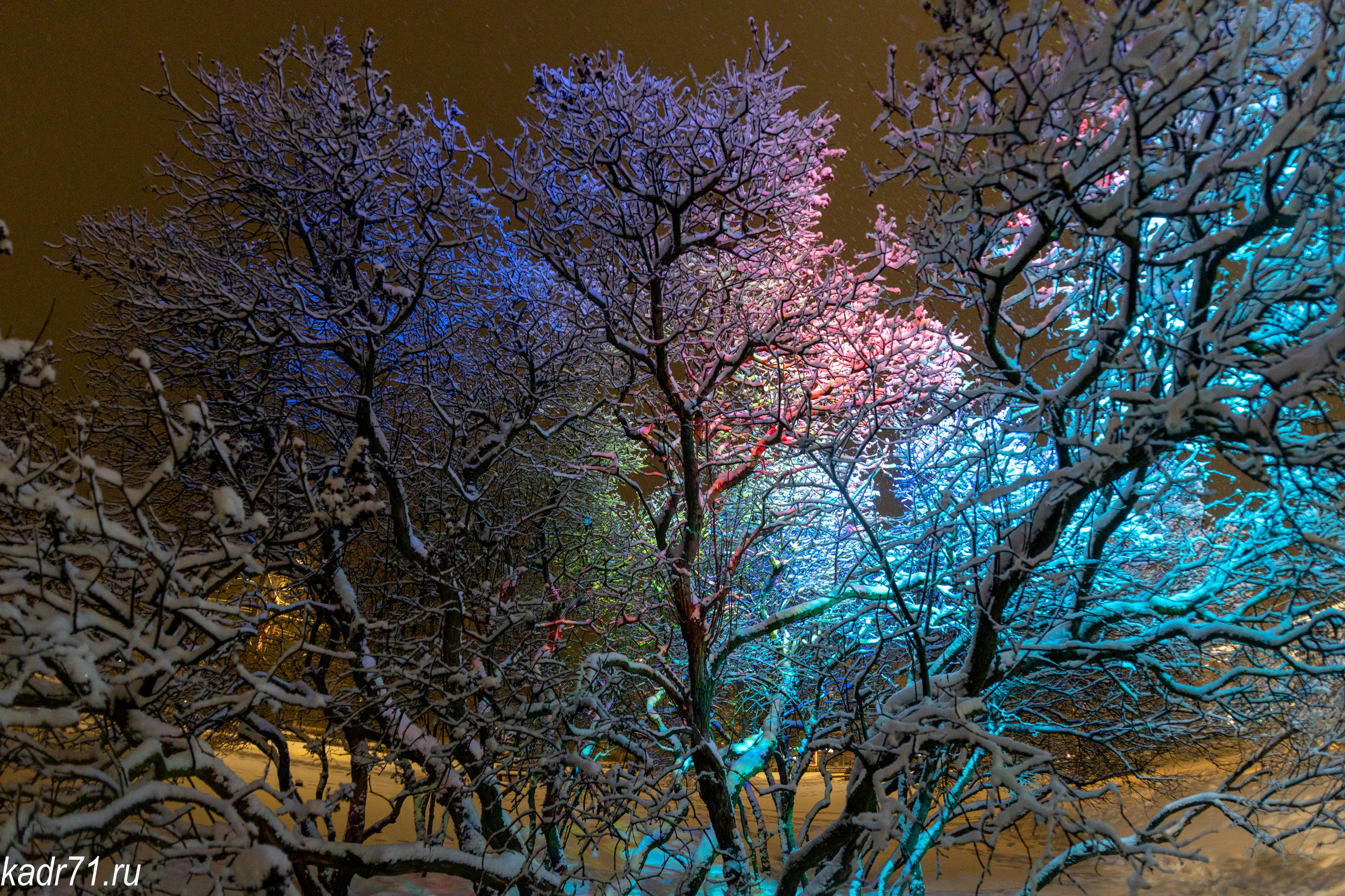 Мемориал «Три Штыка» на «Площади Победы» в г. Тула. Фотограф в Туле Крупский АнДРей. Фотостудия «КАДР71» в Туле