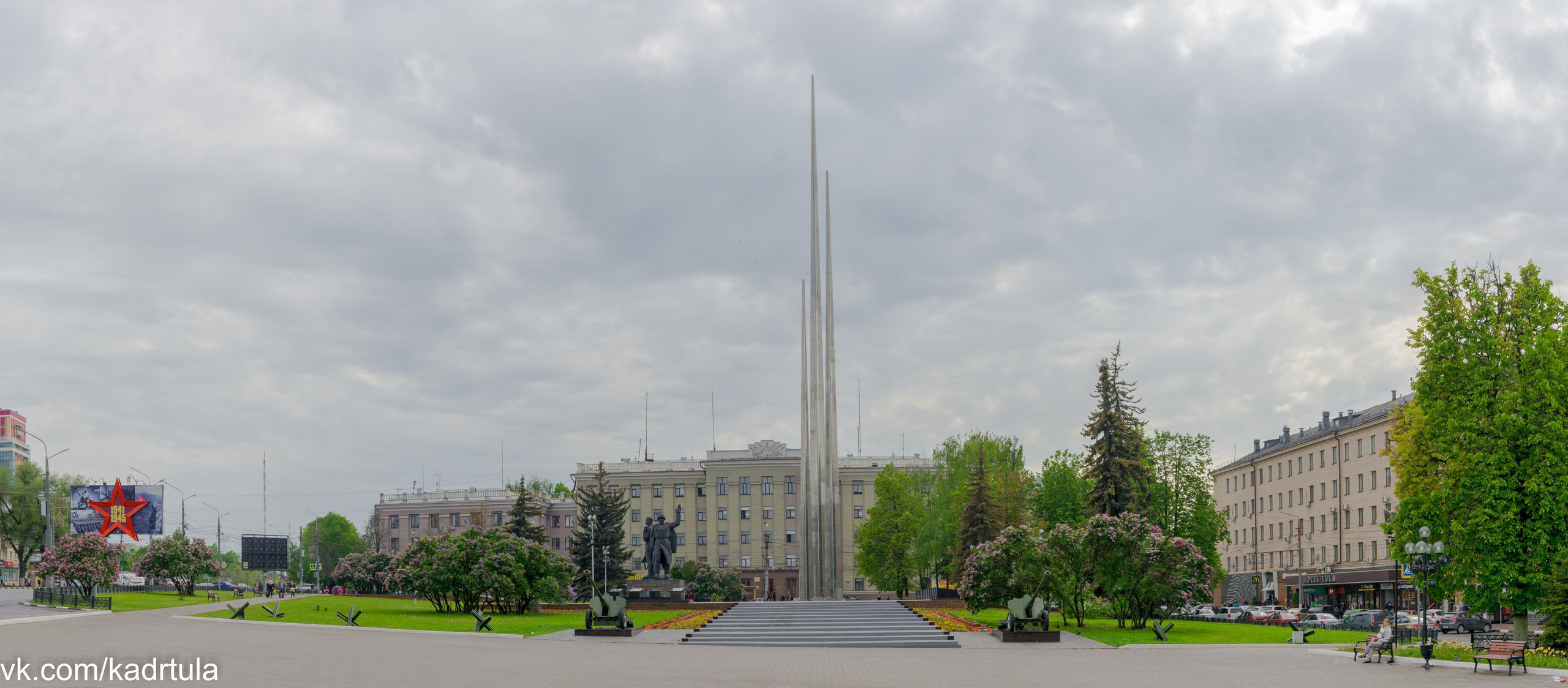 Мемориал «Три Штыка» на «Площади Победы» в г. Тула. Фотограф в Туле Крупский АнДРей. Фотостудия «КАДР71» в Туле