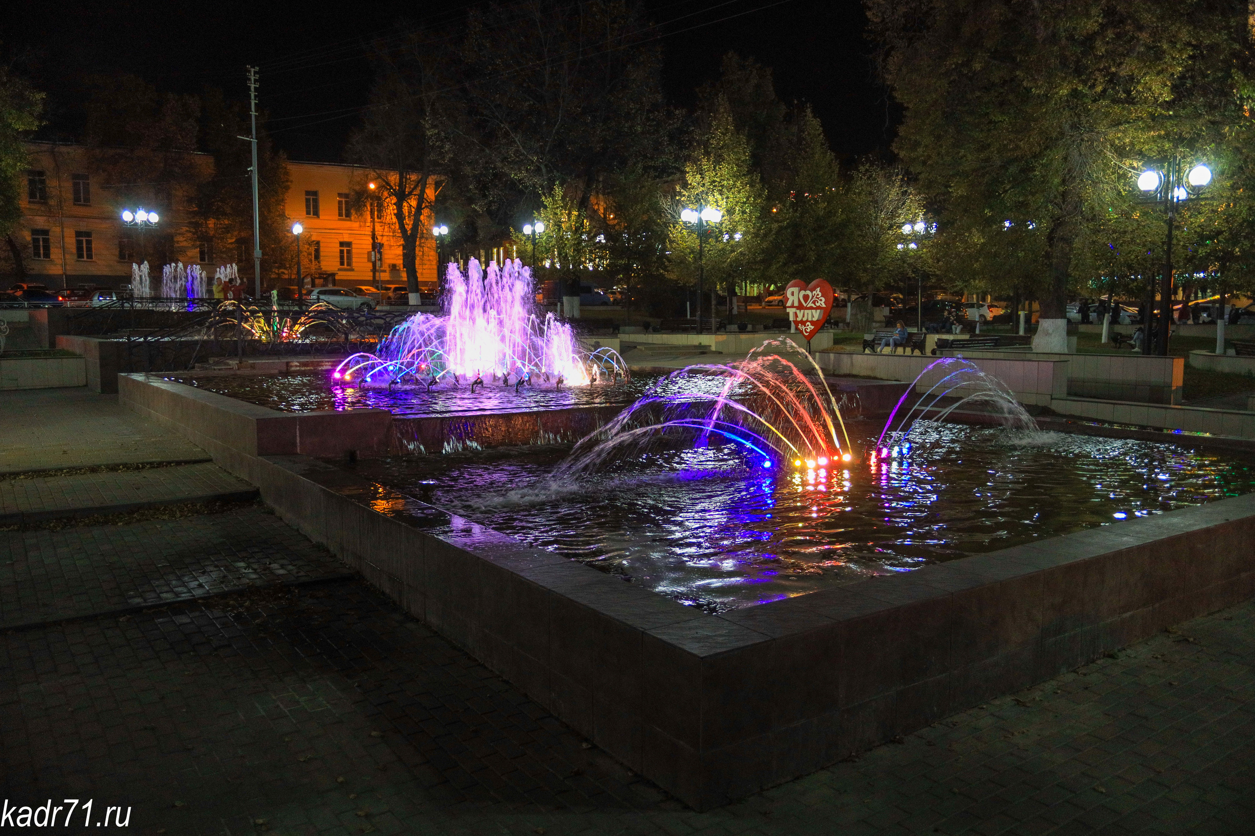 Тульский Драматический Театр, Аллея фонтанов. Фотограф в Туле Крупский АнДРей. Фотостудия «КАДР71» в Туле
