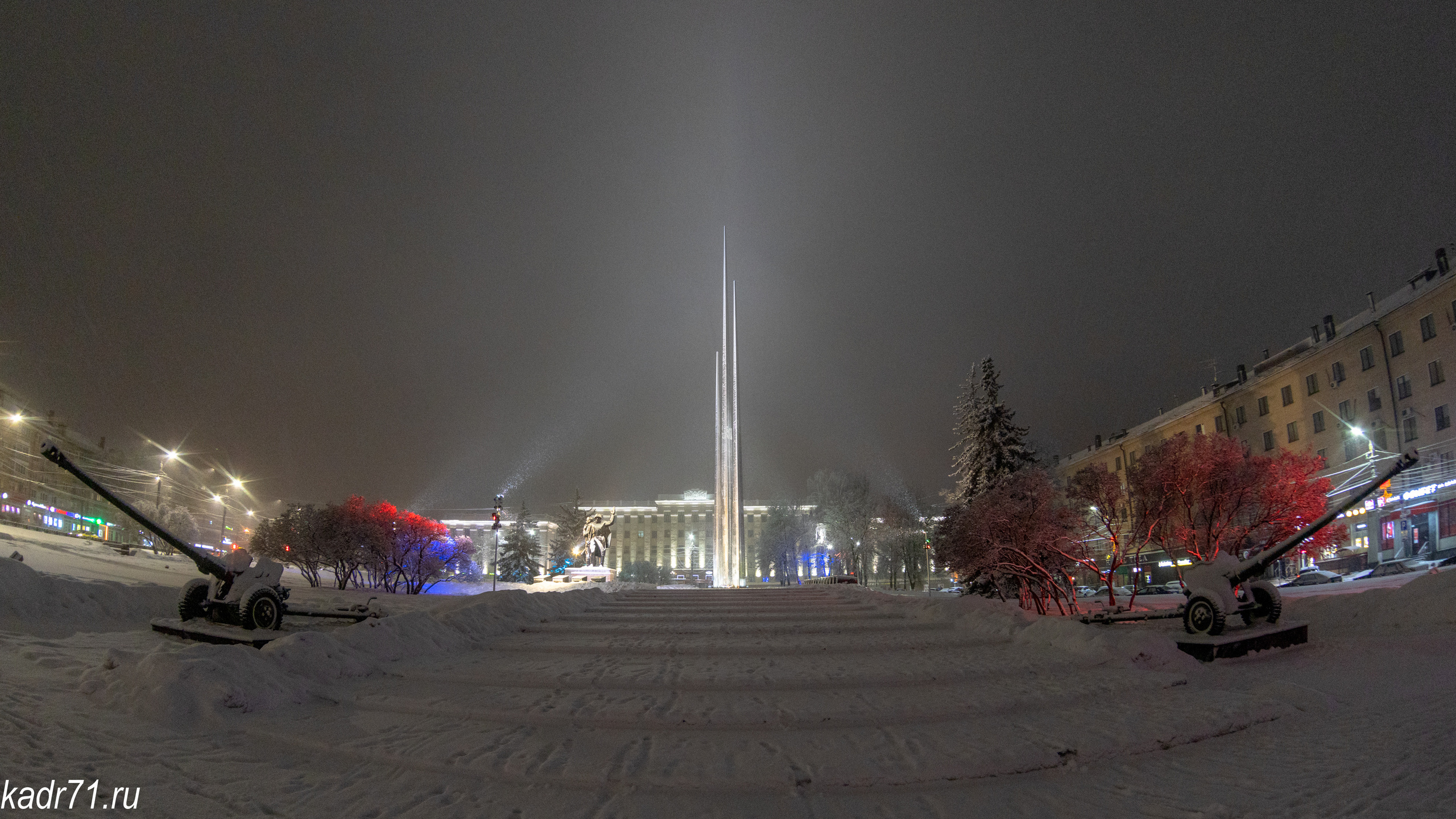 Мемориал «Три Штыка» на «Площади Победы» в г. Тула. Фотограф в Туле Крупский АнДРей. Фотостудия «КАДР71» в Туле