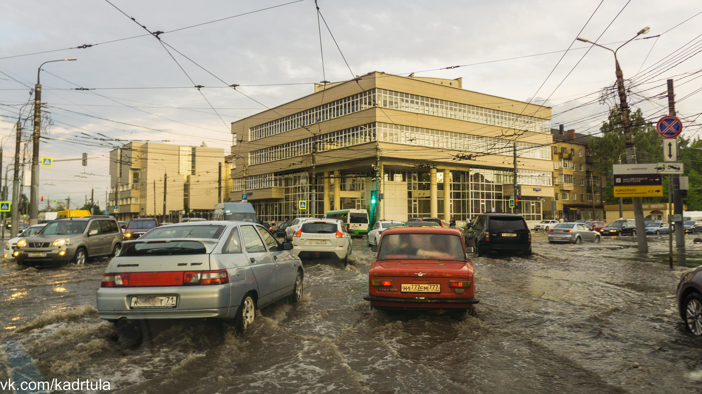 Летний дождь в Туле (циклоны, ливни, прочие погодные чудеса). Фотограф в Туле Крупский АнДРей. Фотостудия «КАДР71» в Туле