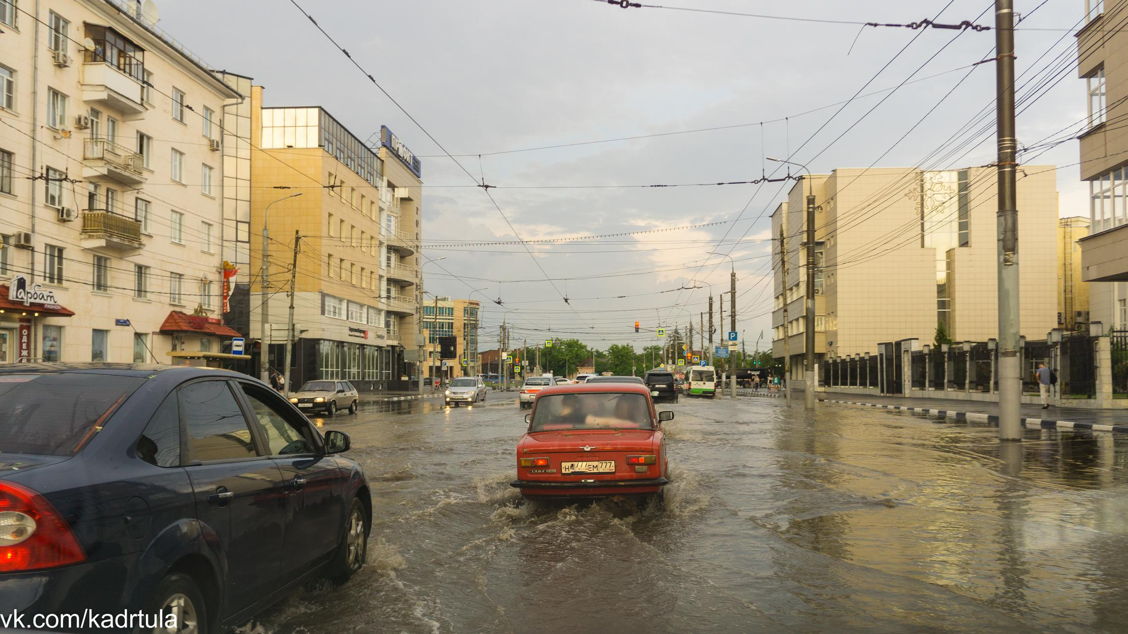 Летний дождь в Туле (циклоны, ливни, прочие погодные чудеса). Фотограф в Туле Крупский АнДРей. Фотостудия «КАДР71» в Туле