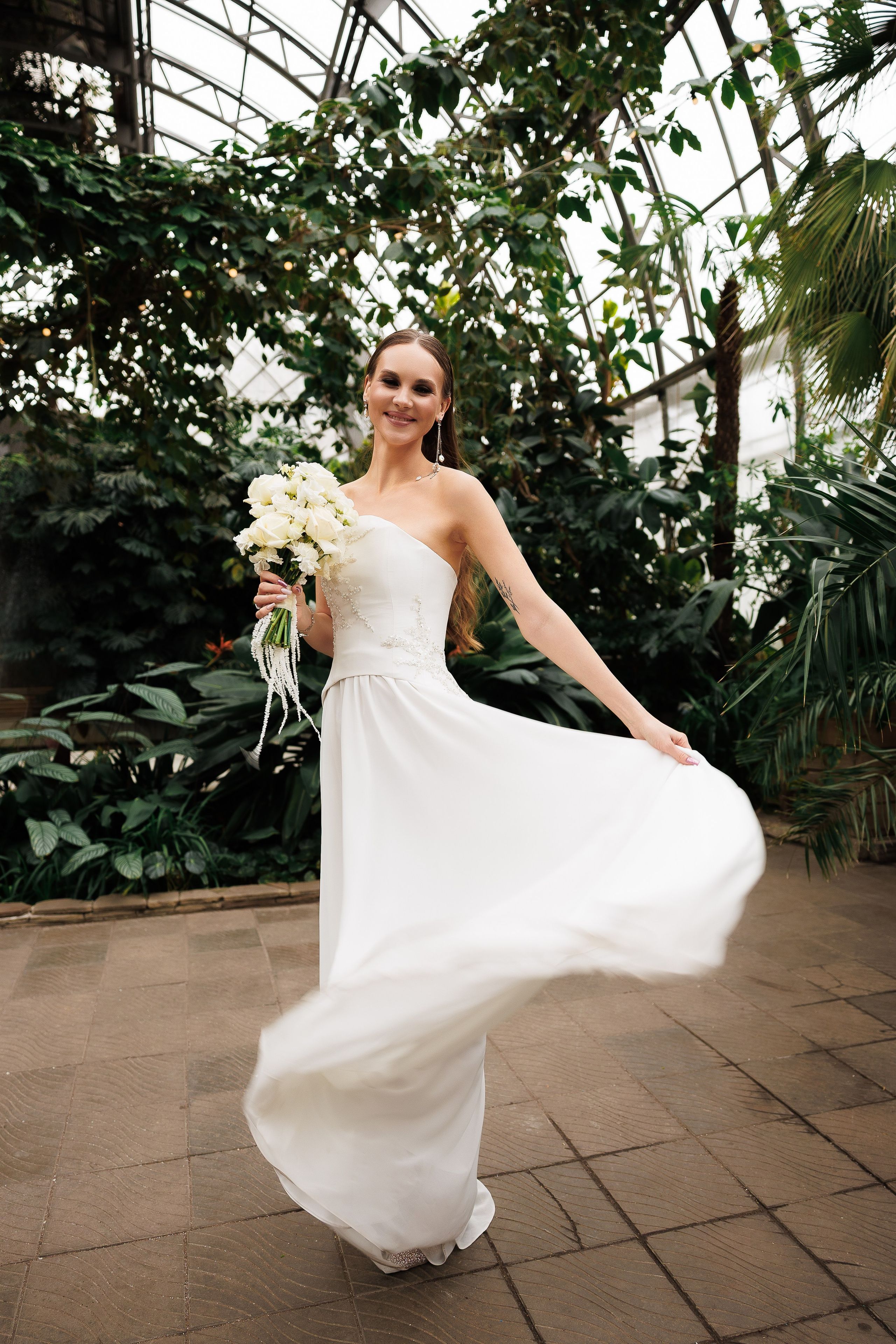 Свадебная прогулка в оранжерее. Питер. Свадебный и семейный фотограф в Москве Красинская Мария