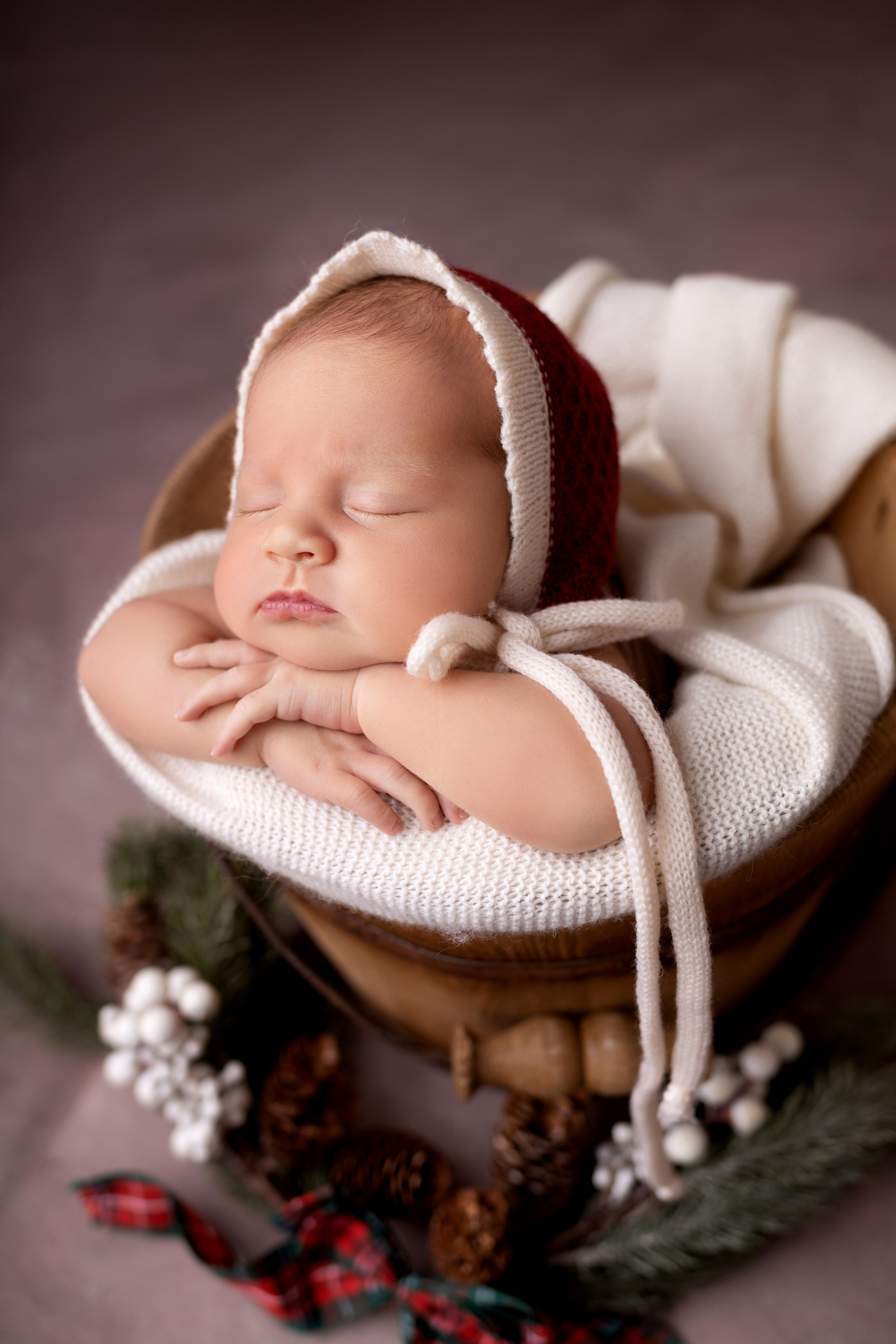 Классическая фотосессия малыша. Фотограф новорожденных малышей в Омске и Омской области Эльвира Камаева