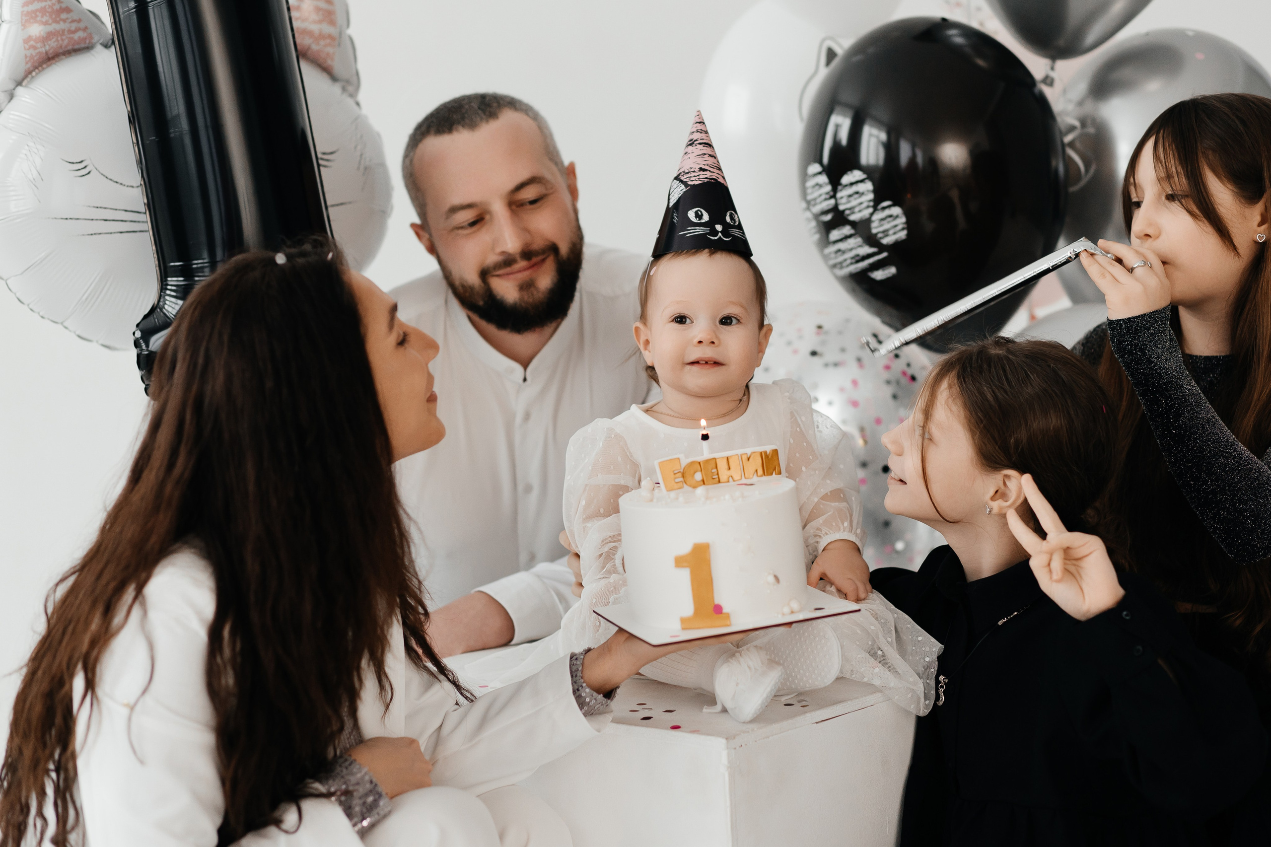 Иван, Валерия, Неонила, Василиса и Есения. Свадебный фотограф Чайковский