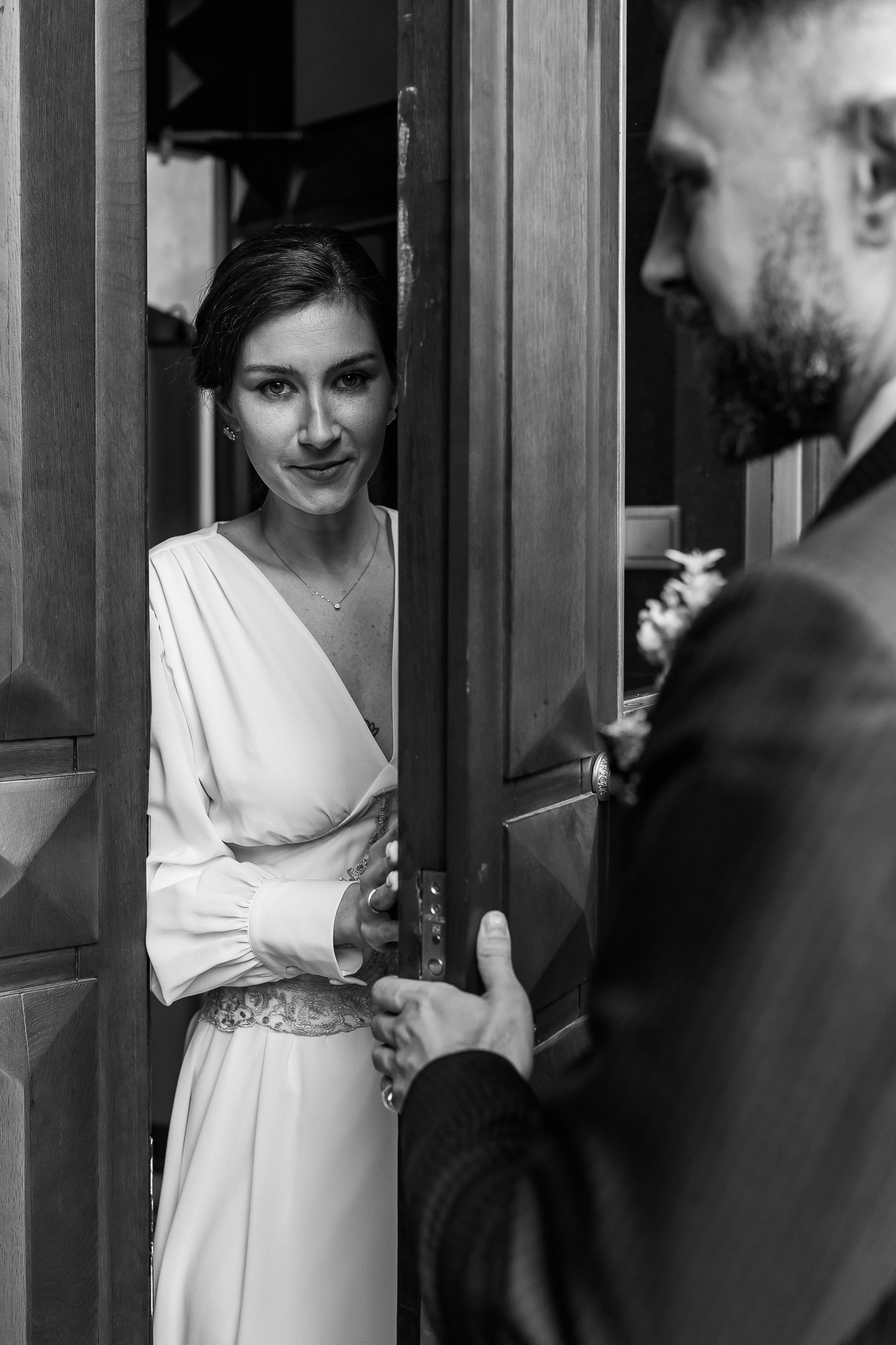 Выходим из Кутузовского загса на свадебную прогулку