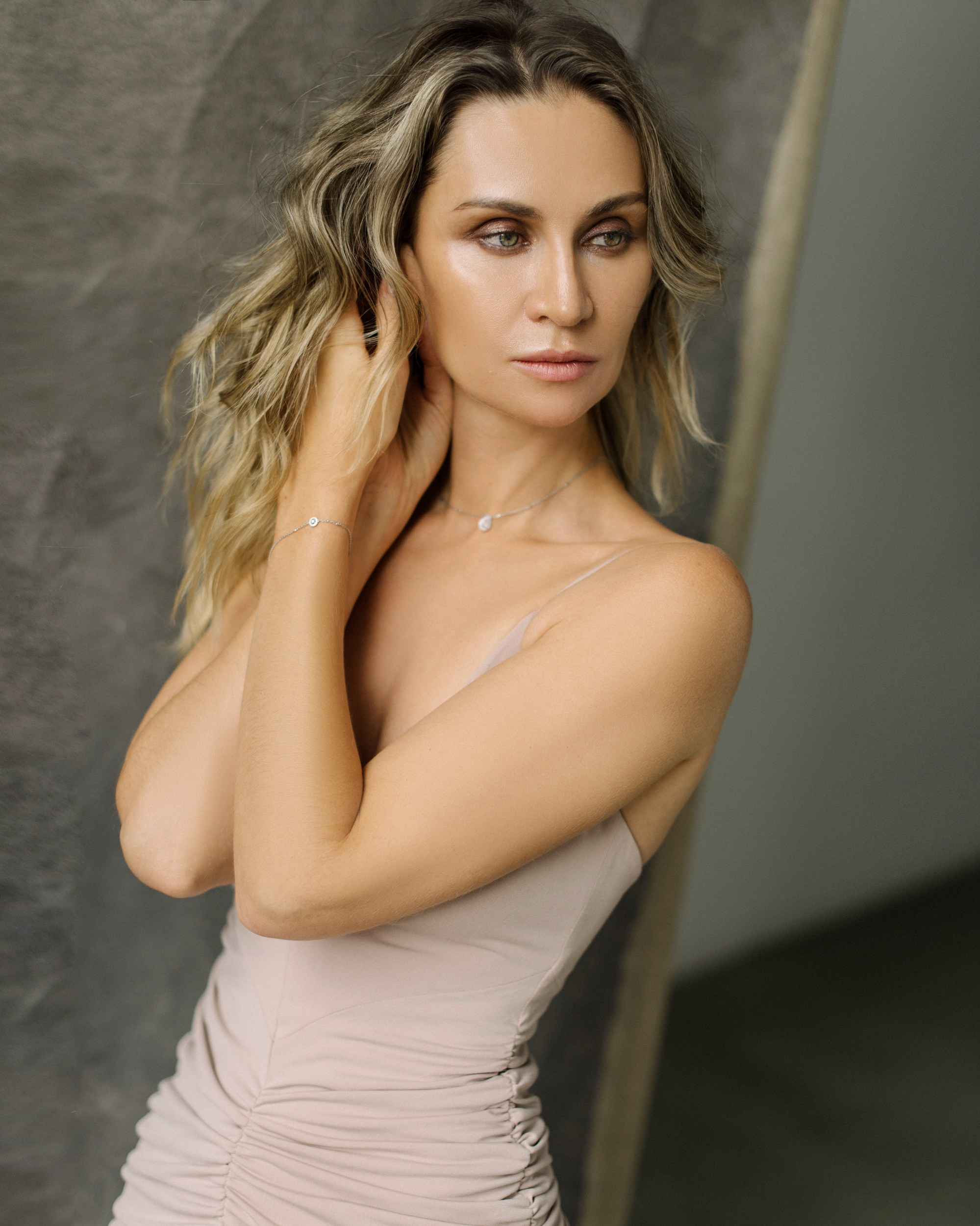 Alina. Фотограф для людей и их брендов