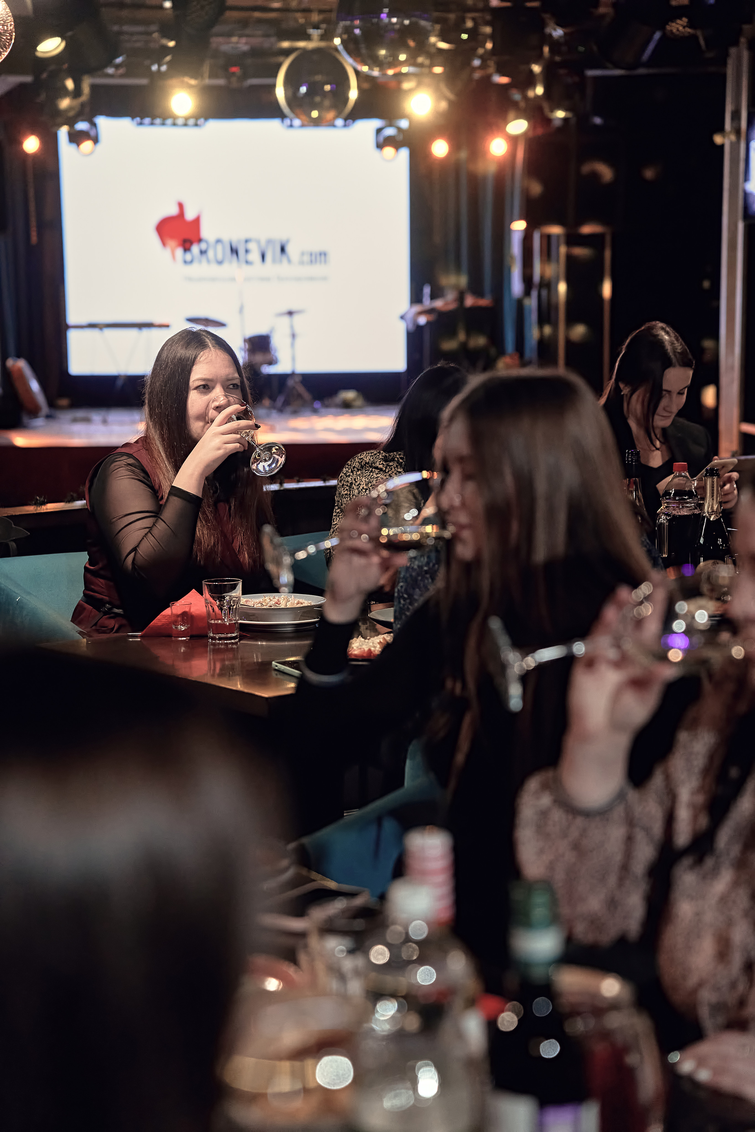 Корпоративное мероприятие BRONEVIK фотограф Катя Мартазова. Мартазова Екатерина фотограф. Екатеринбург