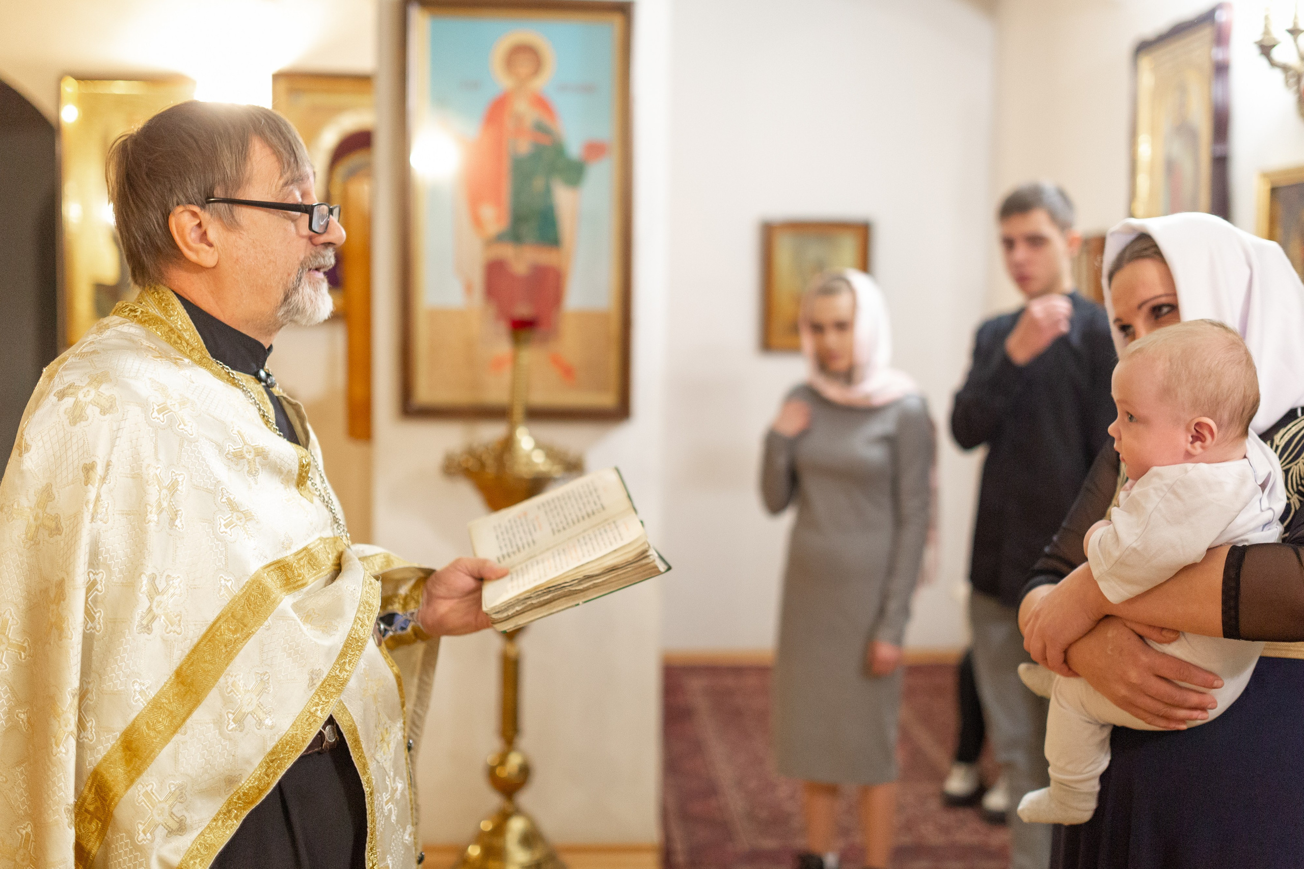 Таинство крещения. Фотограф Комаров Сергей