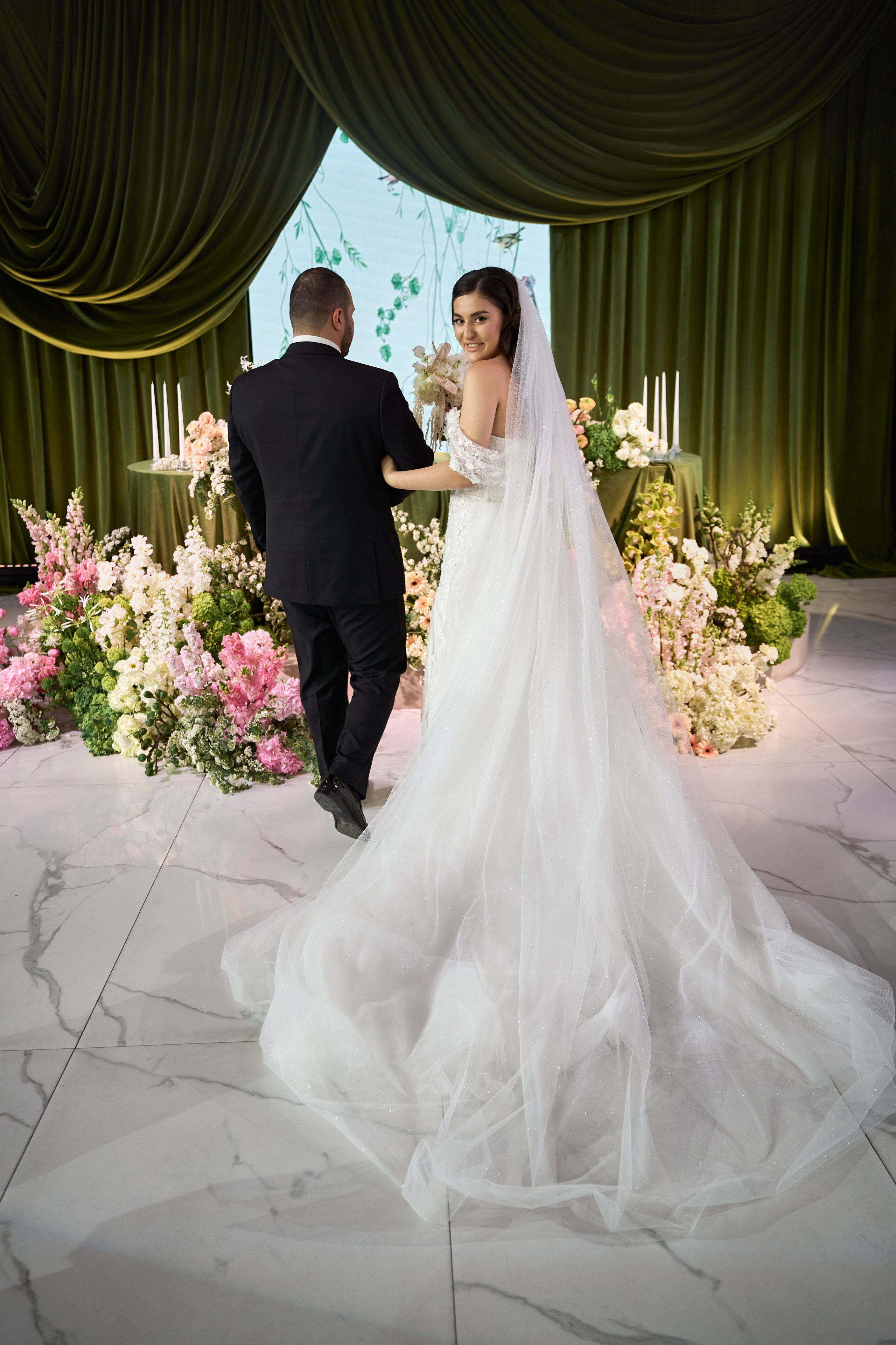 Лучшие свадебные фотографы Краснодара ТВИНС СТУДИО в Zagarro на Армянской свадьбе!. ТВИНС СТУДИО — лучшие свадебные фотографы и видеографы в Краснодаре