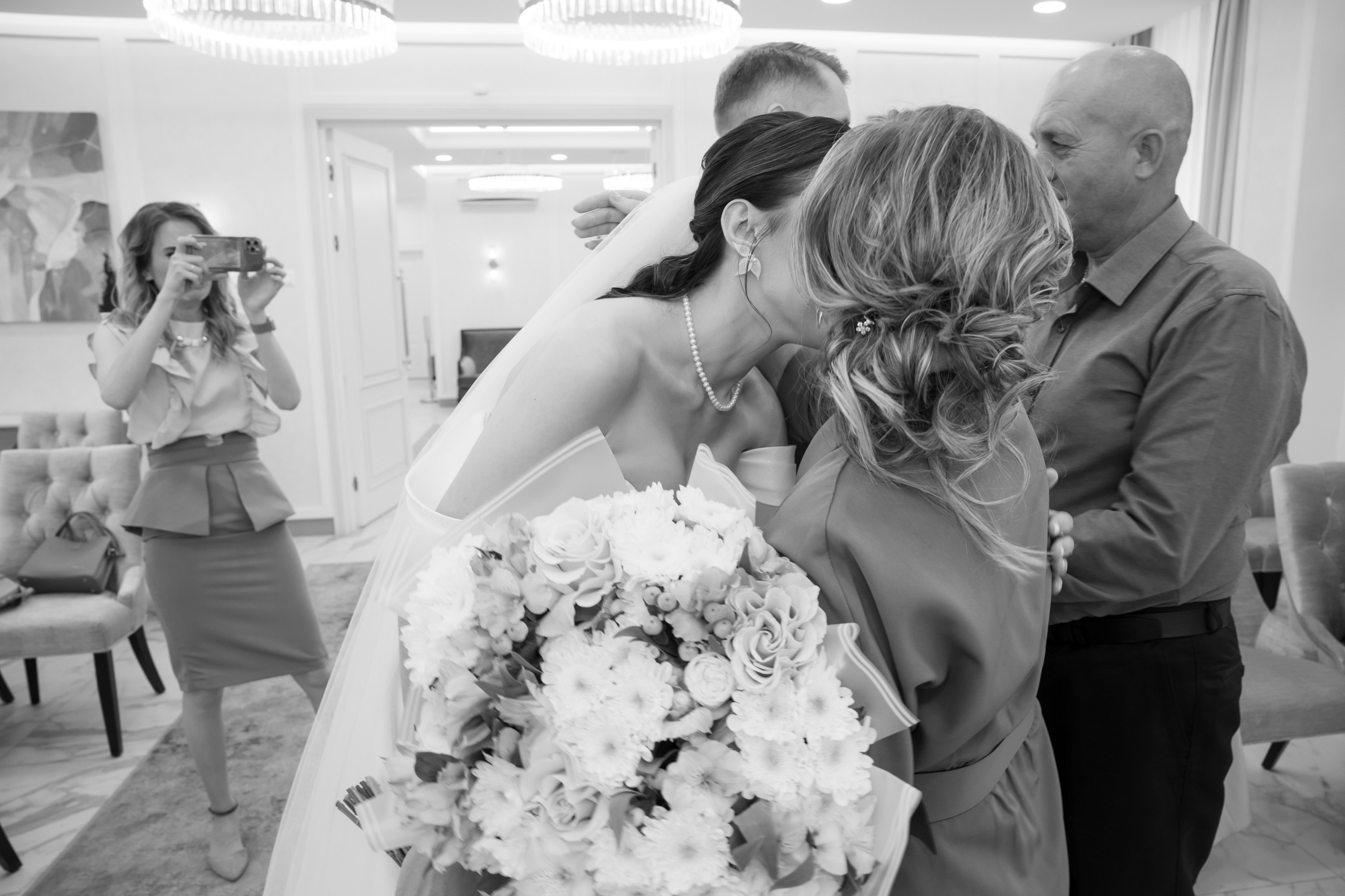 Регистрация в отеле Fish Point, ЗАГС Бутово, прогулка в Остафьево. Свадебный и репортажный фотограф (Москва, Королев и другие)