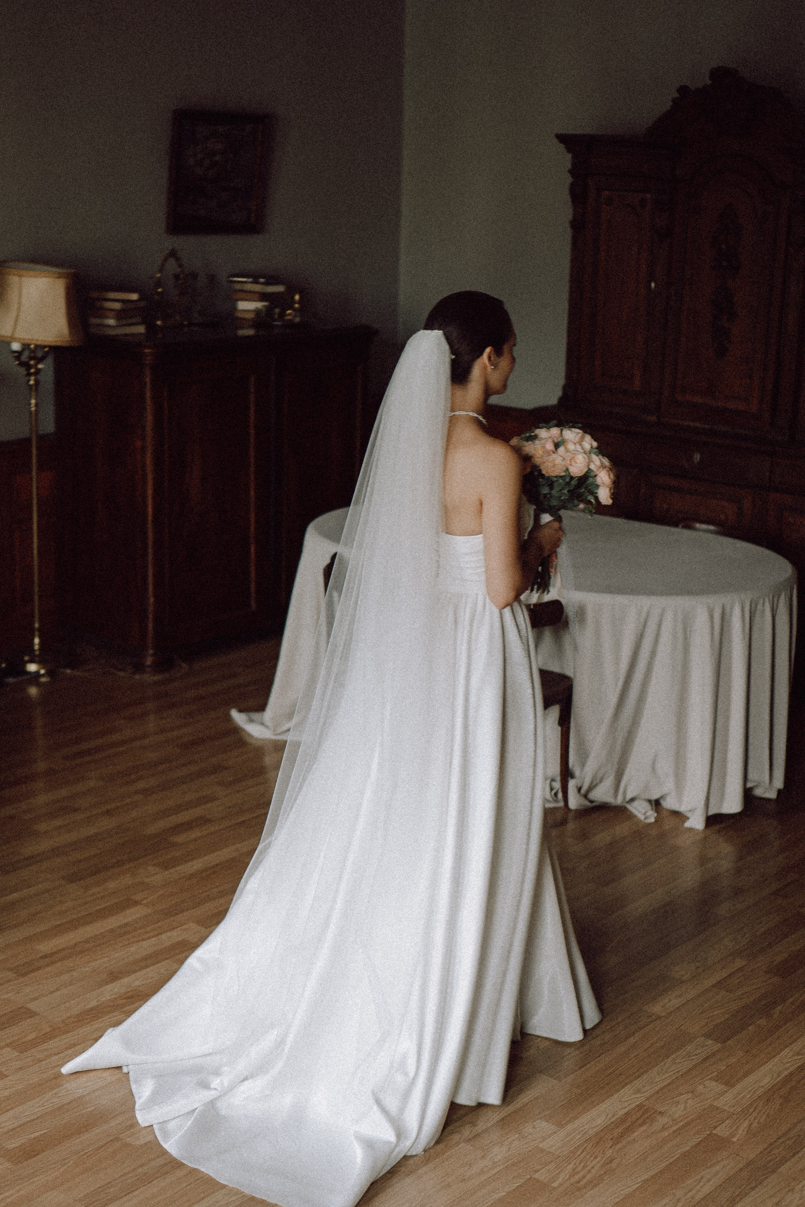 СВАДЕБНАЯ ПРОГУЛКА В САНТК-ПЕТЕРБУРГЕ (ИСАКИЕВСКИЙ СОБОР, ЗИМНЯЯ КАНАВКА, ЭРМИТАЖ И БОЛЬШАЯ МОРСКАЯ УЛИЦА). Профессиональный фотограф, Санкт-Петербург — Виктория Богомолова