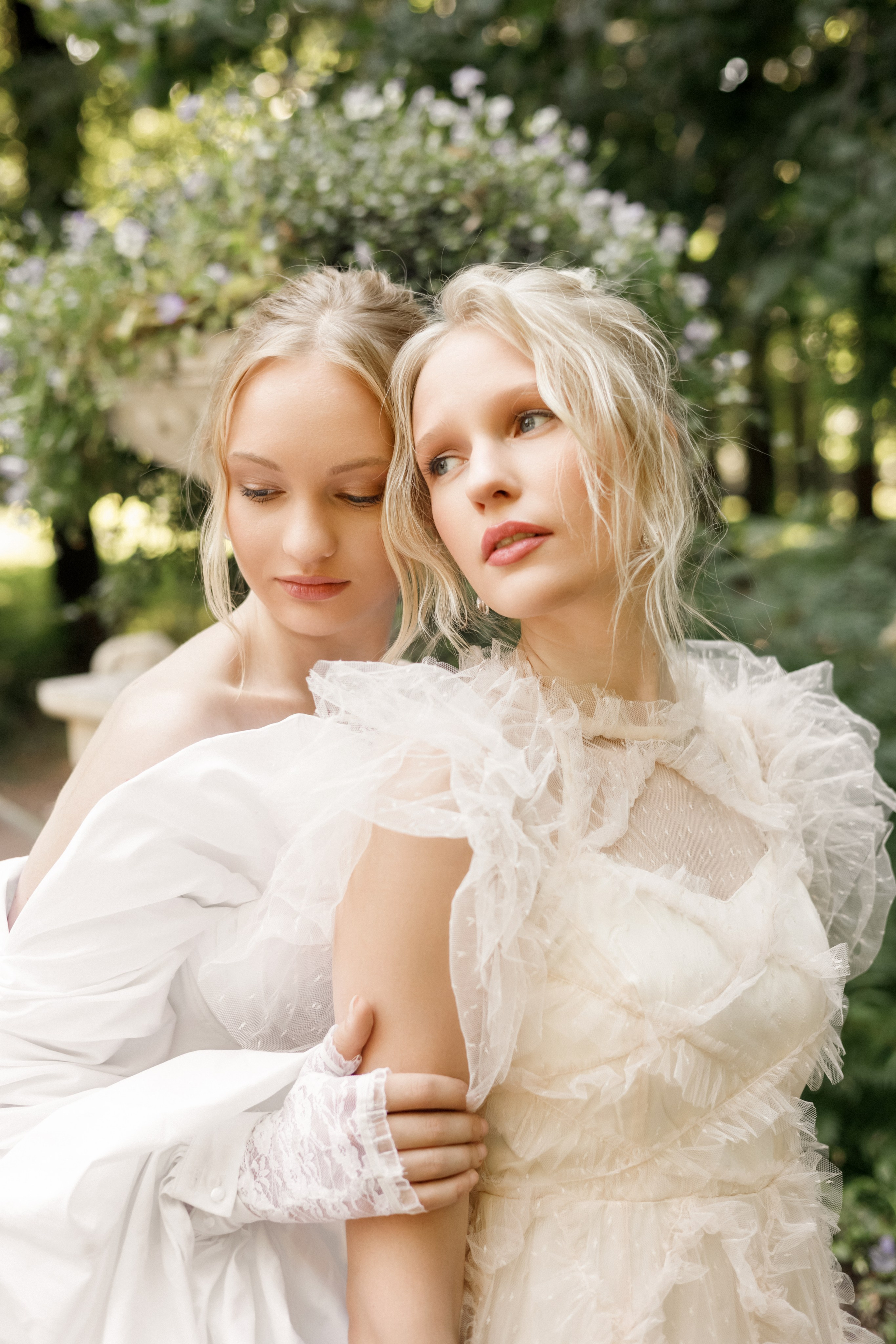 Елизавета Базыкина и Арина Базыкина. Фотограф Ксения Третьякова, Санкт-Петербург