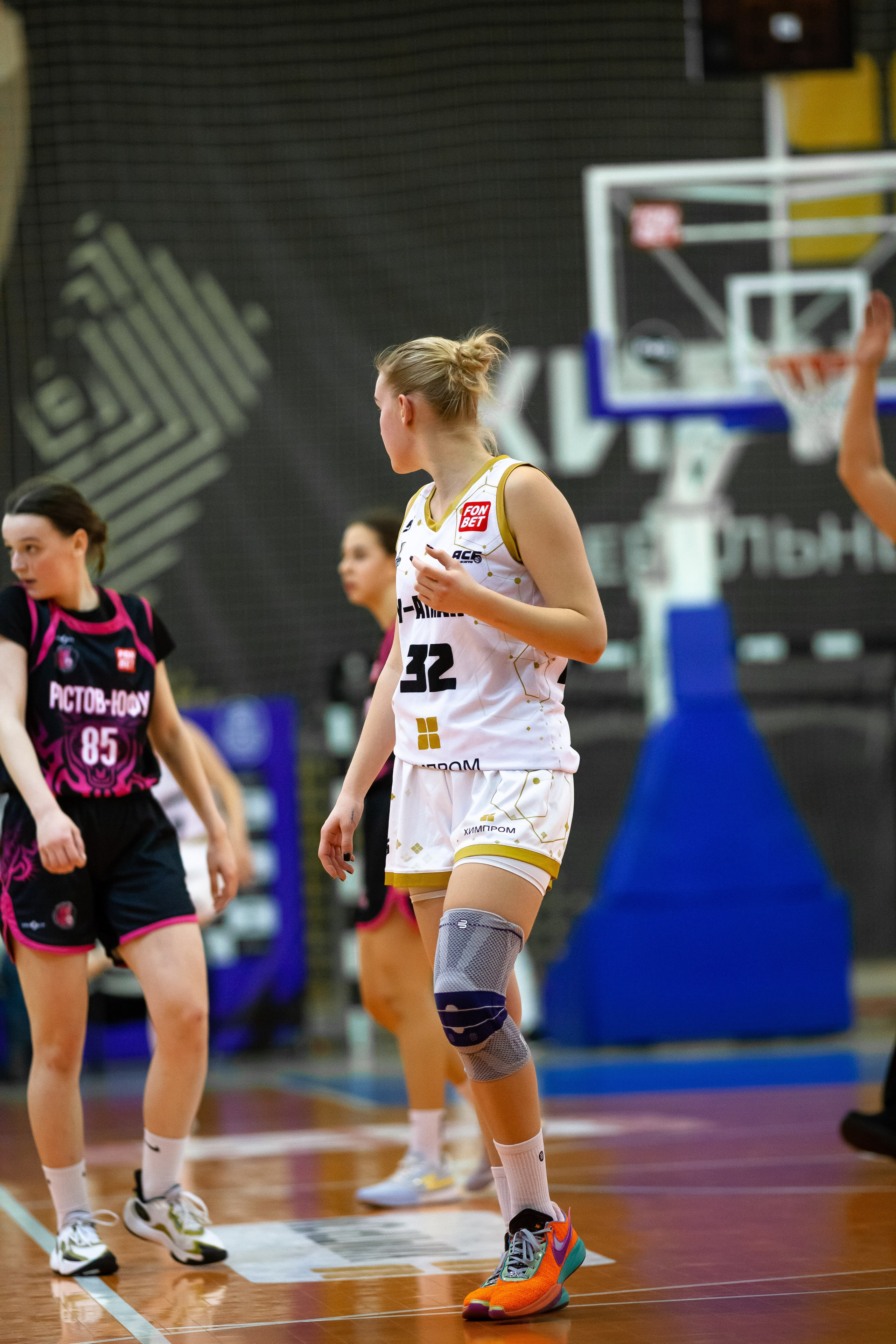 ЧГУ-Атланта — Ростов-ЮФУ / 1 игра. Фотография