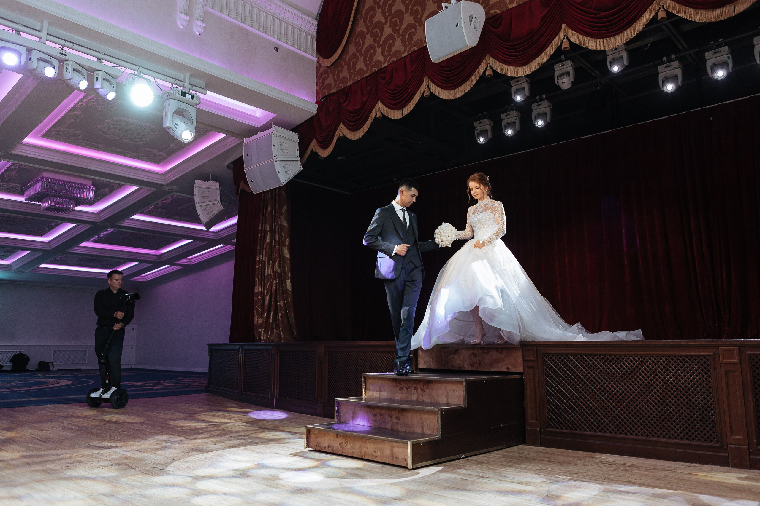 Банкет В «Триумф». Фотограф Нелля Кадикина