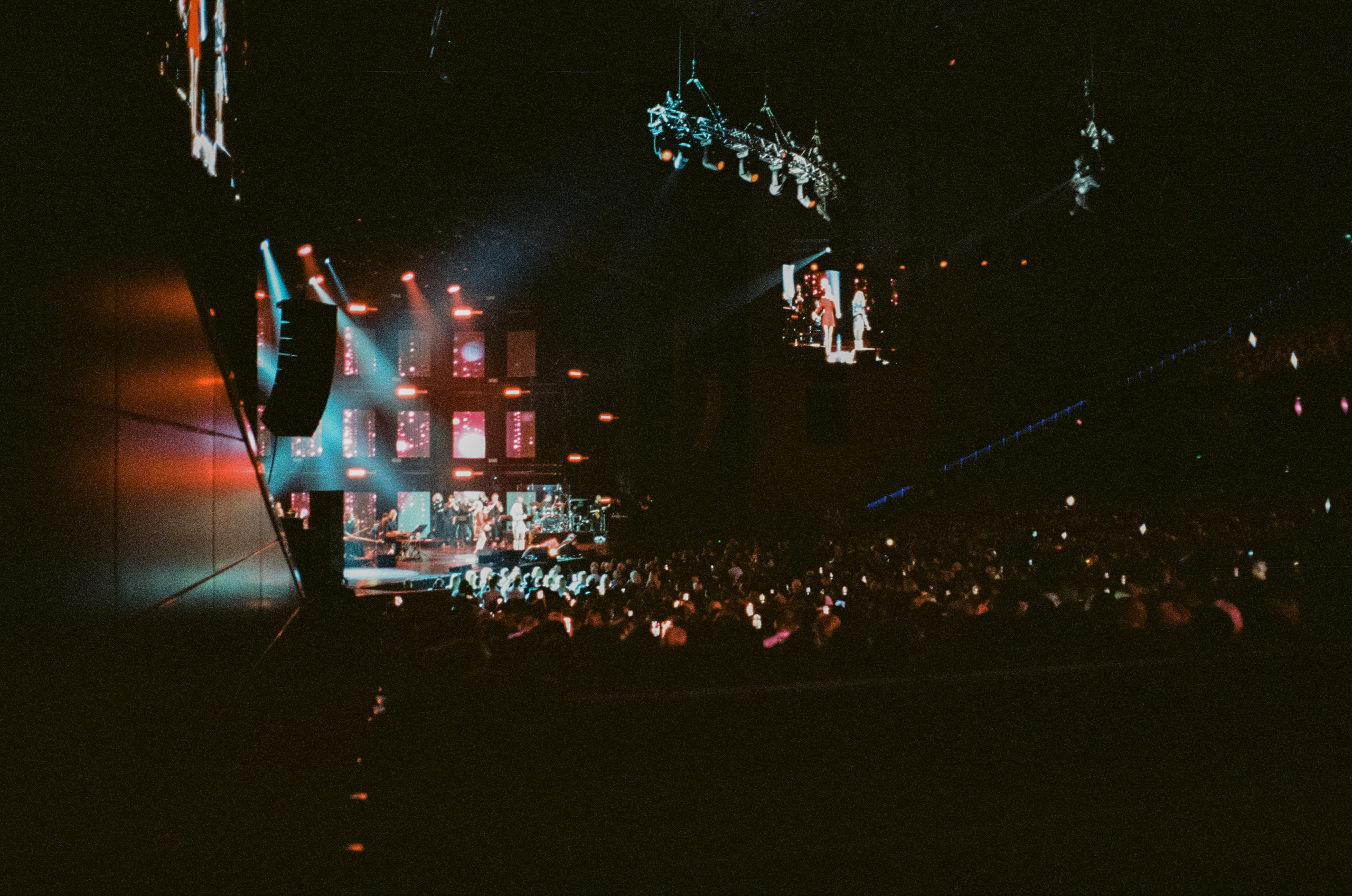 Концерт Любовь Успенская Крокус Сити Холл и Консерватория