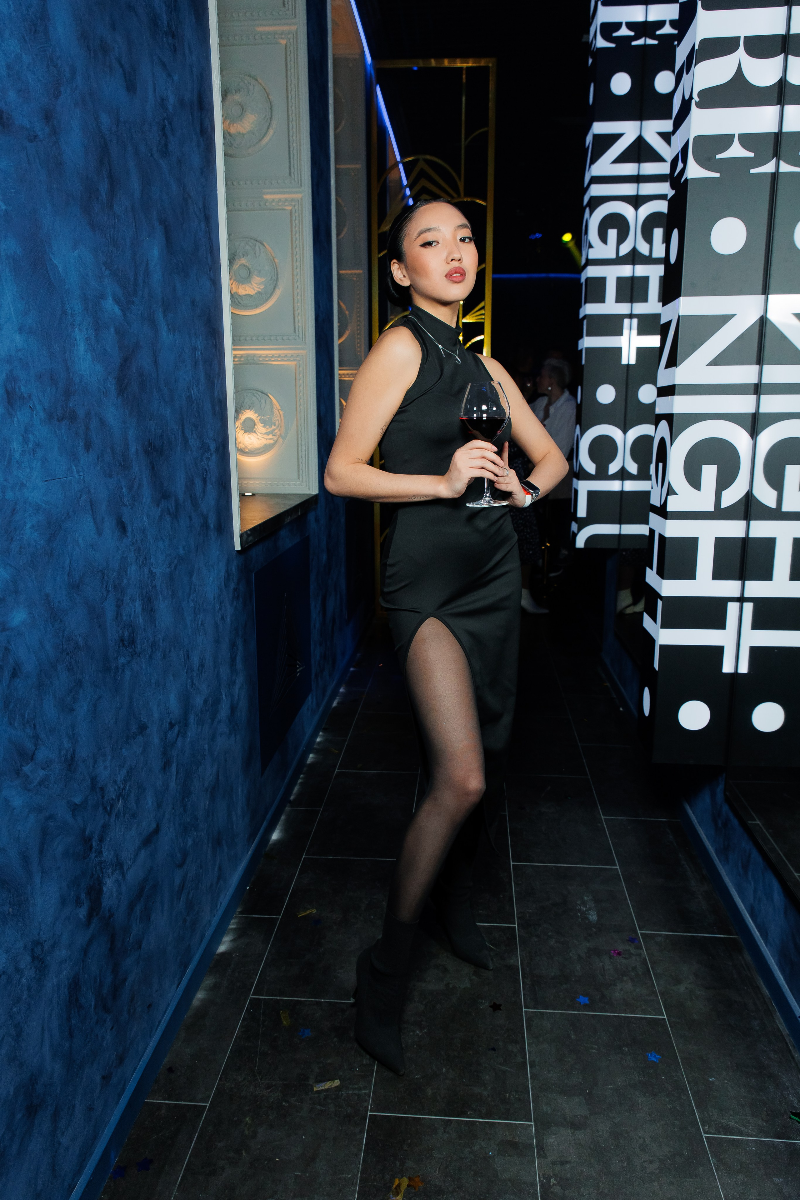 ЛУВР [Открытие Ночного клуба]. СВОИ. ФОТООТЧЕТЫ-СОБЫТИЯ-МЕСТА