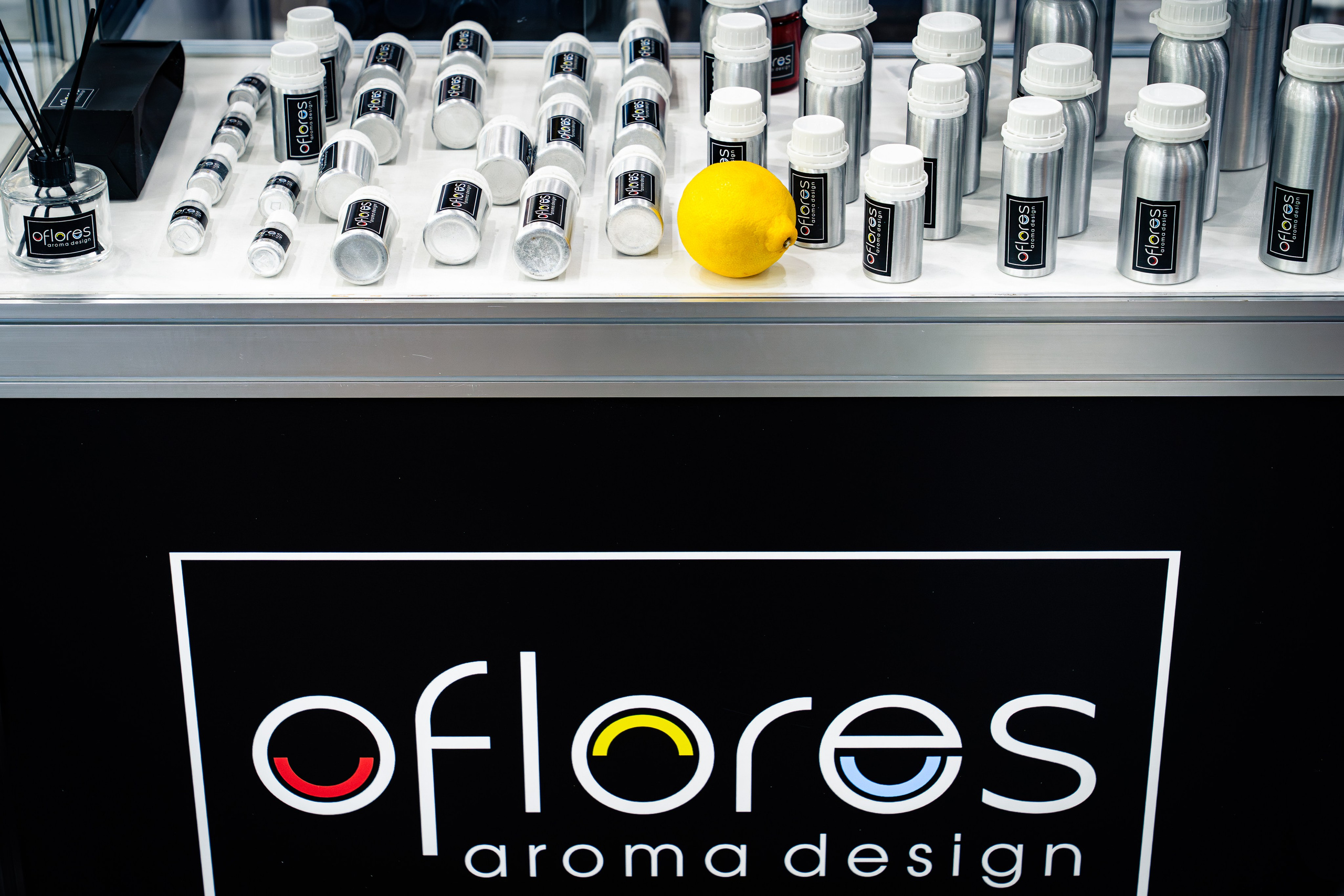 Oflores на выставке InterCHARM 2025. Фотограф Владимир Бакарюк