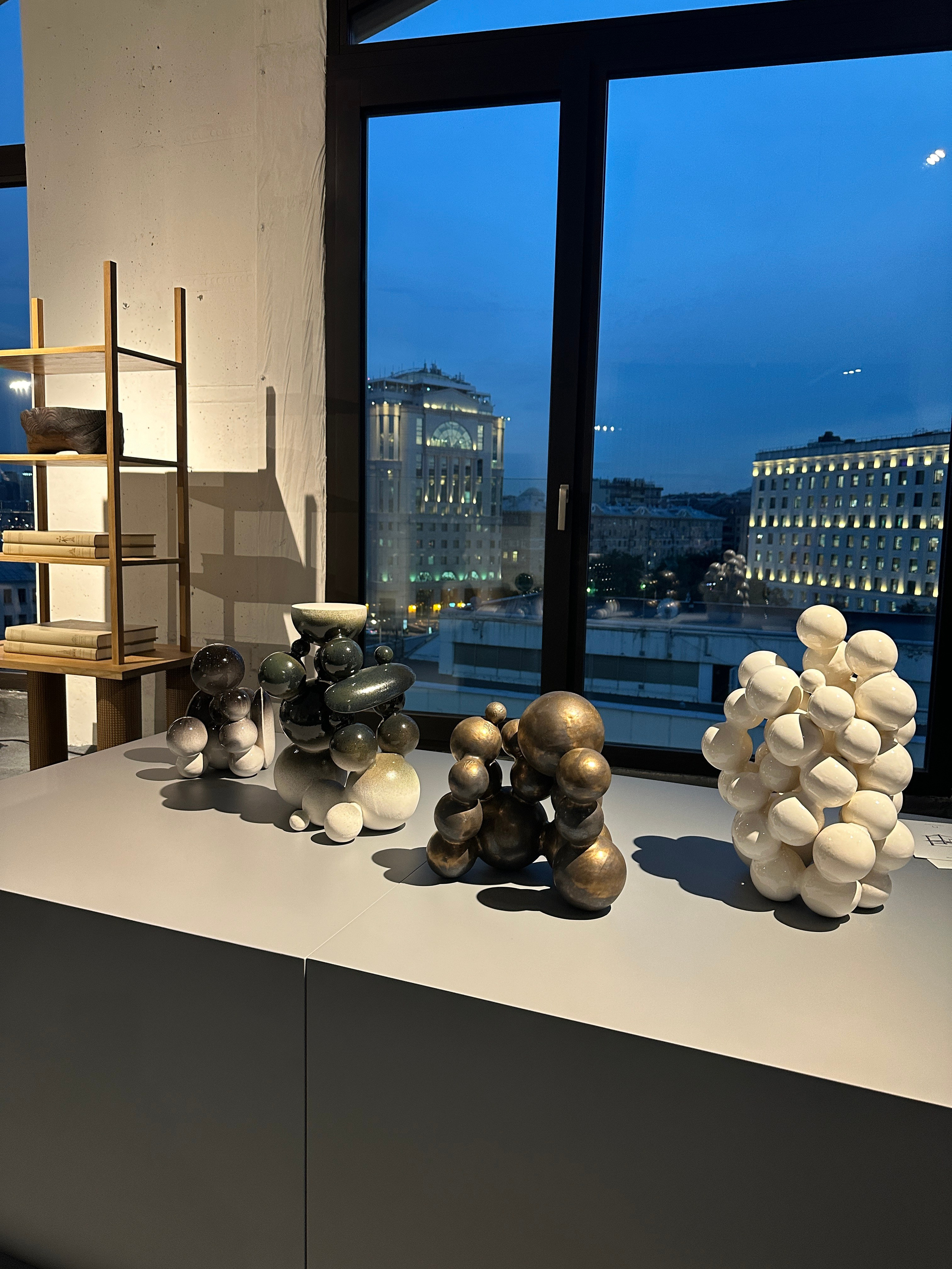 Modenature COLLECTIBLE DESIGN / Balchug Residence. Елена Алексенко, художник-керамист. @iguana-ae керамка