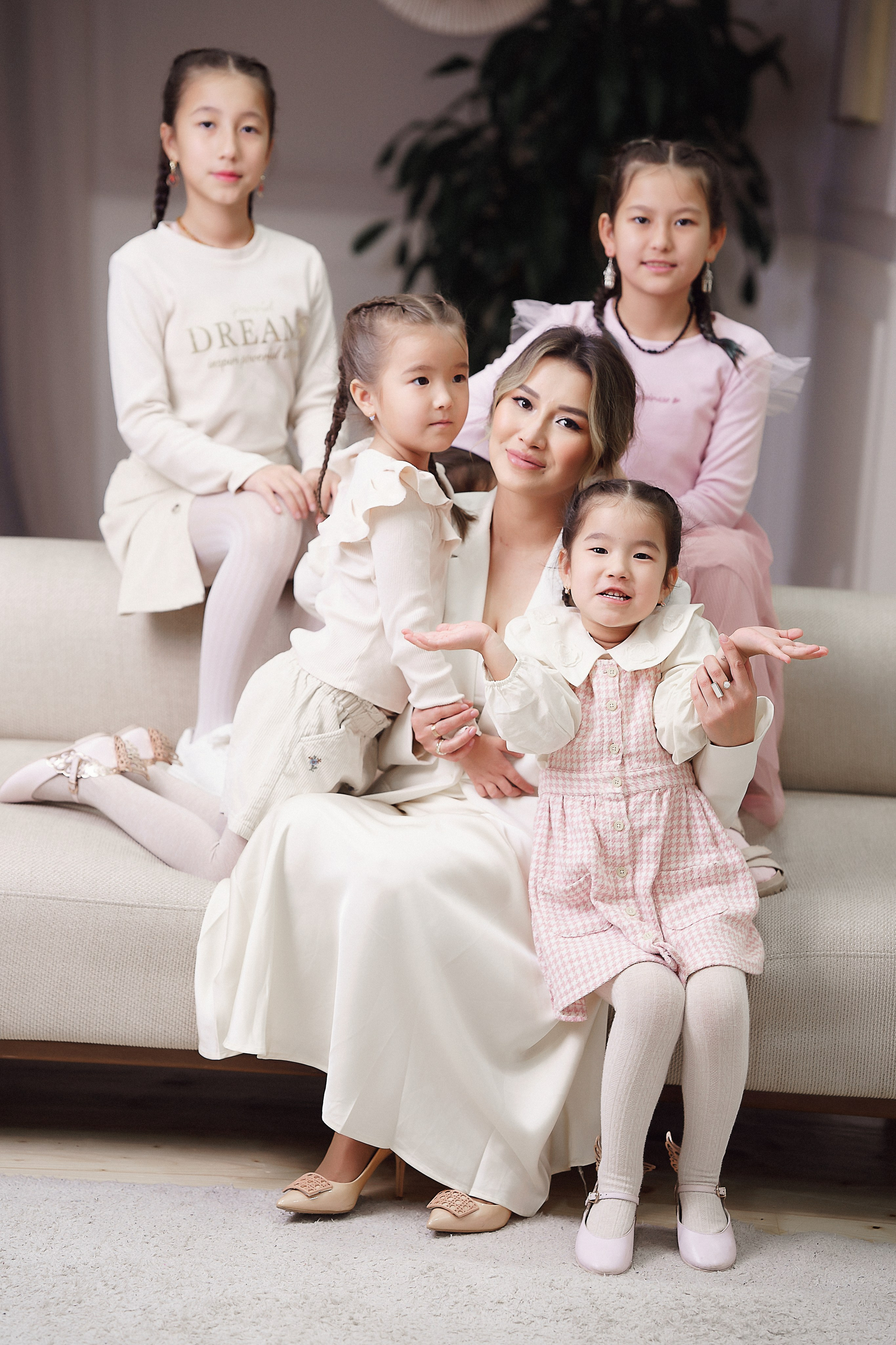 Касиет студия ENVI. Семейный фотограф, женский фототерапевт