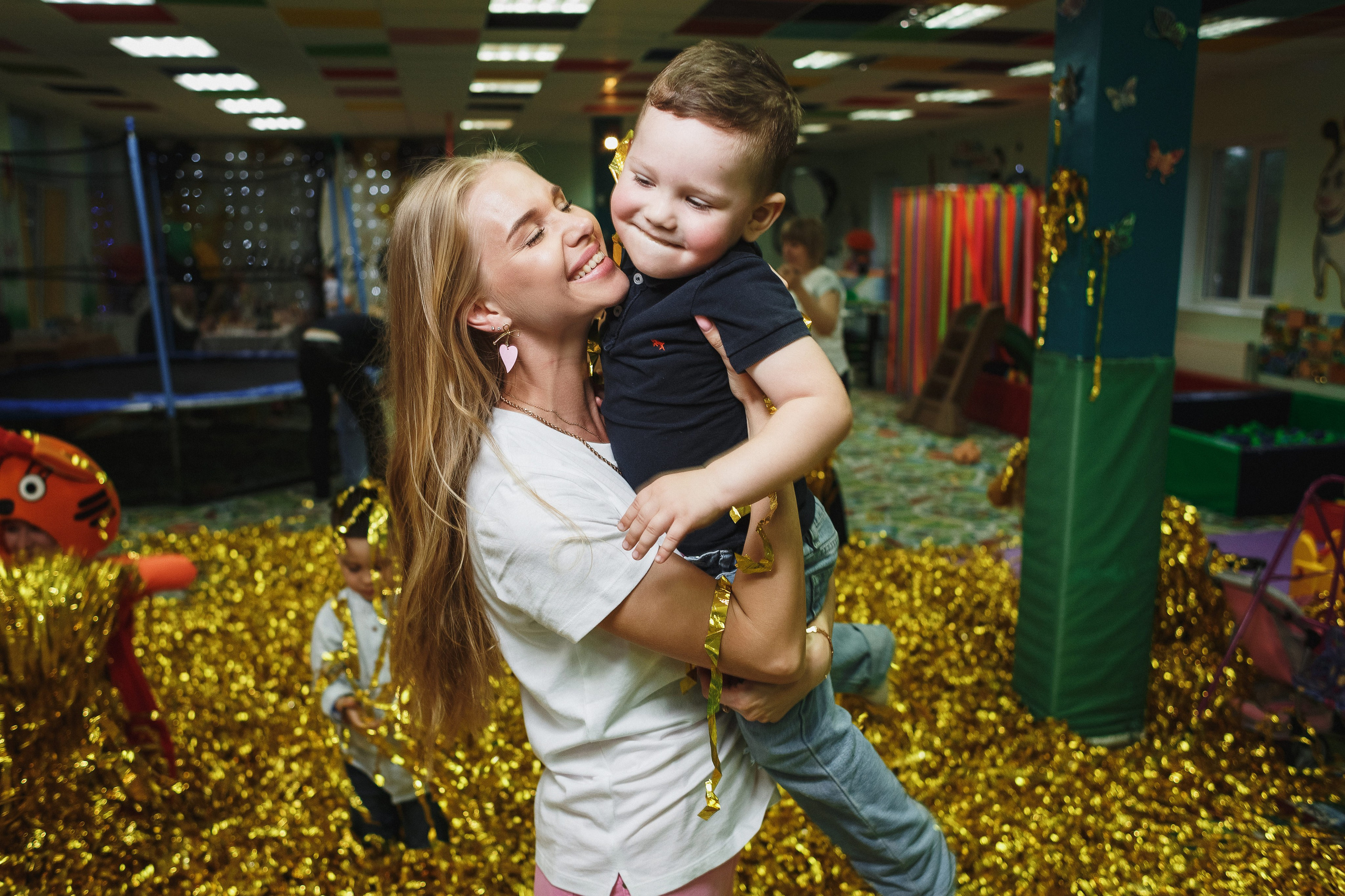 Волшебство Дня Рождения в Игровой Комнате Страна Чудес Таганрог. Свадебный и семейный фотограф в Таганроге Бакарюк Антон