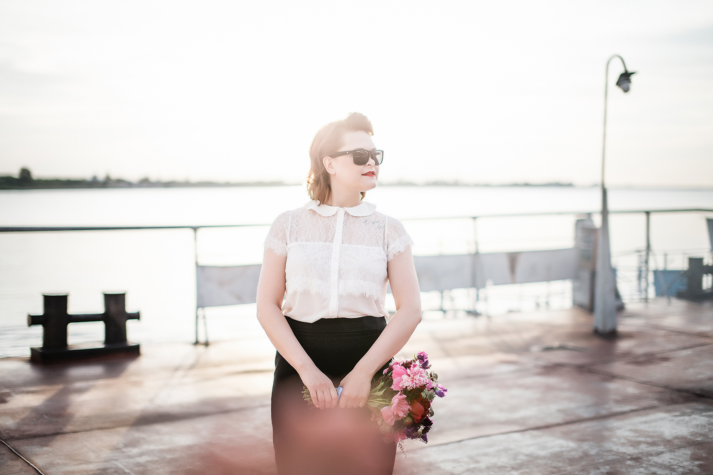 портрет девушки в ретро стиле