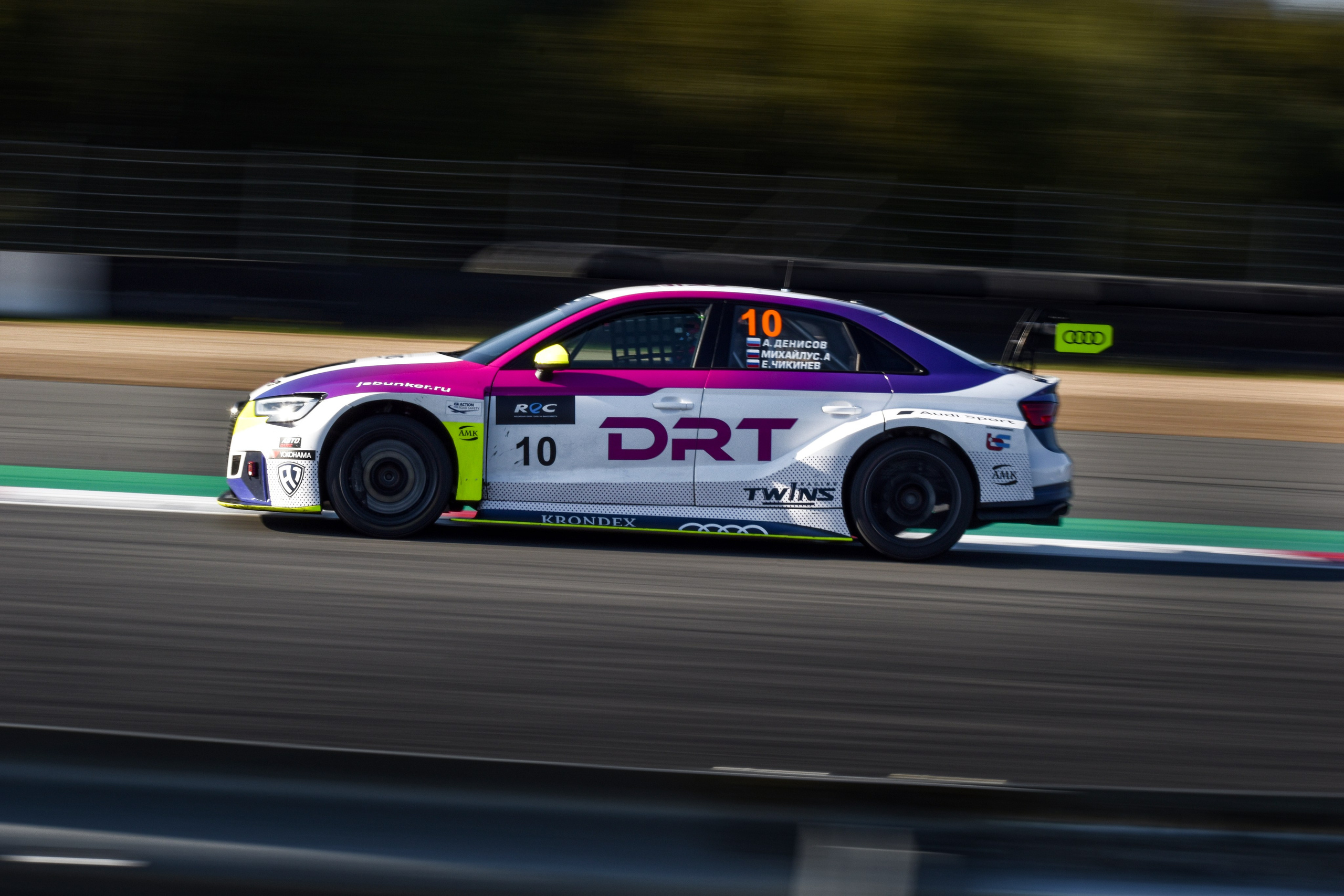 Быстрое портфолио. Голосов Дмитрий — автоспортивный фотограф