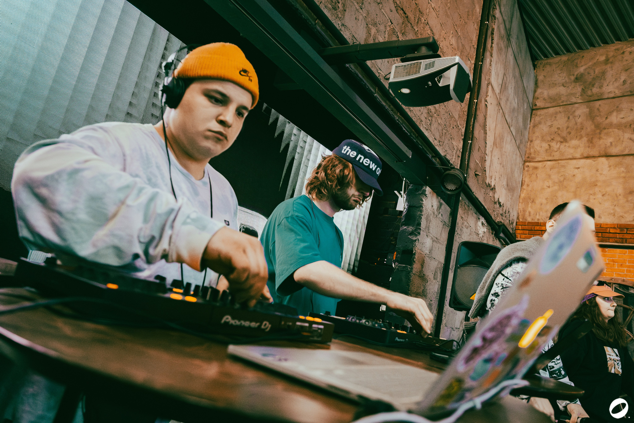 ODD.CLUB 04/04 (@youlovebu). Соня бу тебя сфоткала