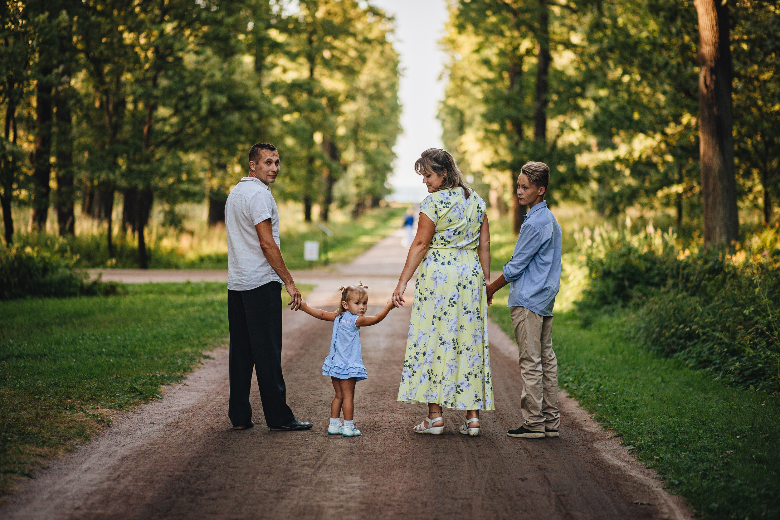 Семейная фотопрогулка. Семейный фотограф Анастасия Паршикова
