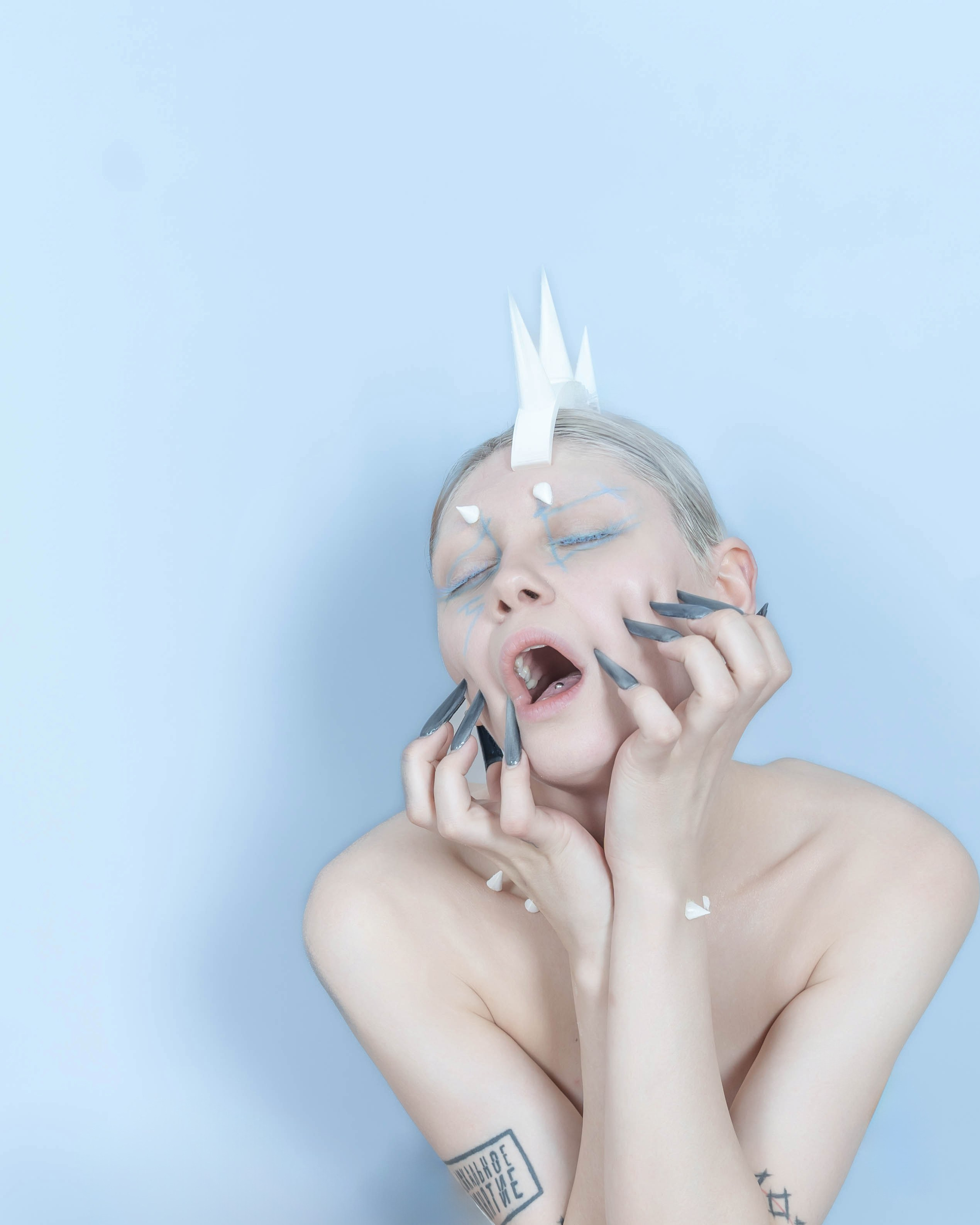 Креативная тематическая индивидуальная портретная съёмка. Фотограф Екатеринбург для вас или вашего бренда