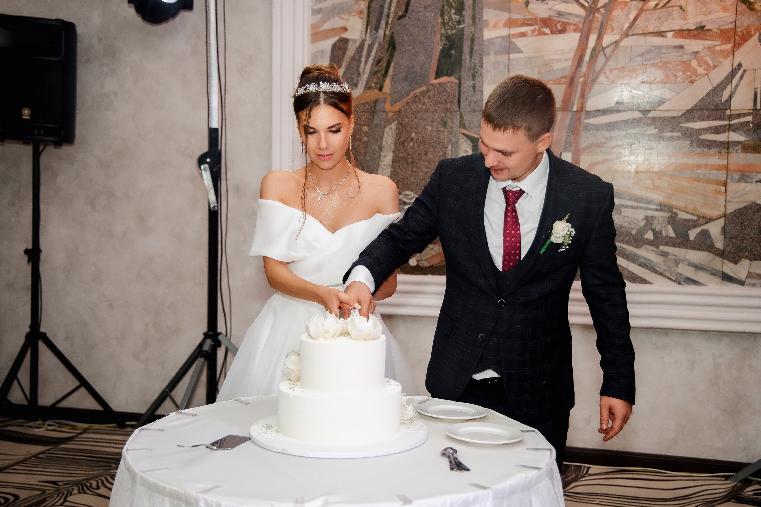 Евгений и Юлия. Совместные сборы. Интурист. Выездная. Фото с Китами. Свадебный фотограф в Хабаровске