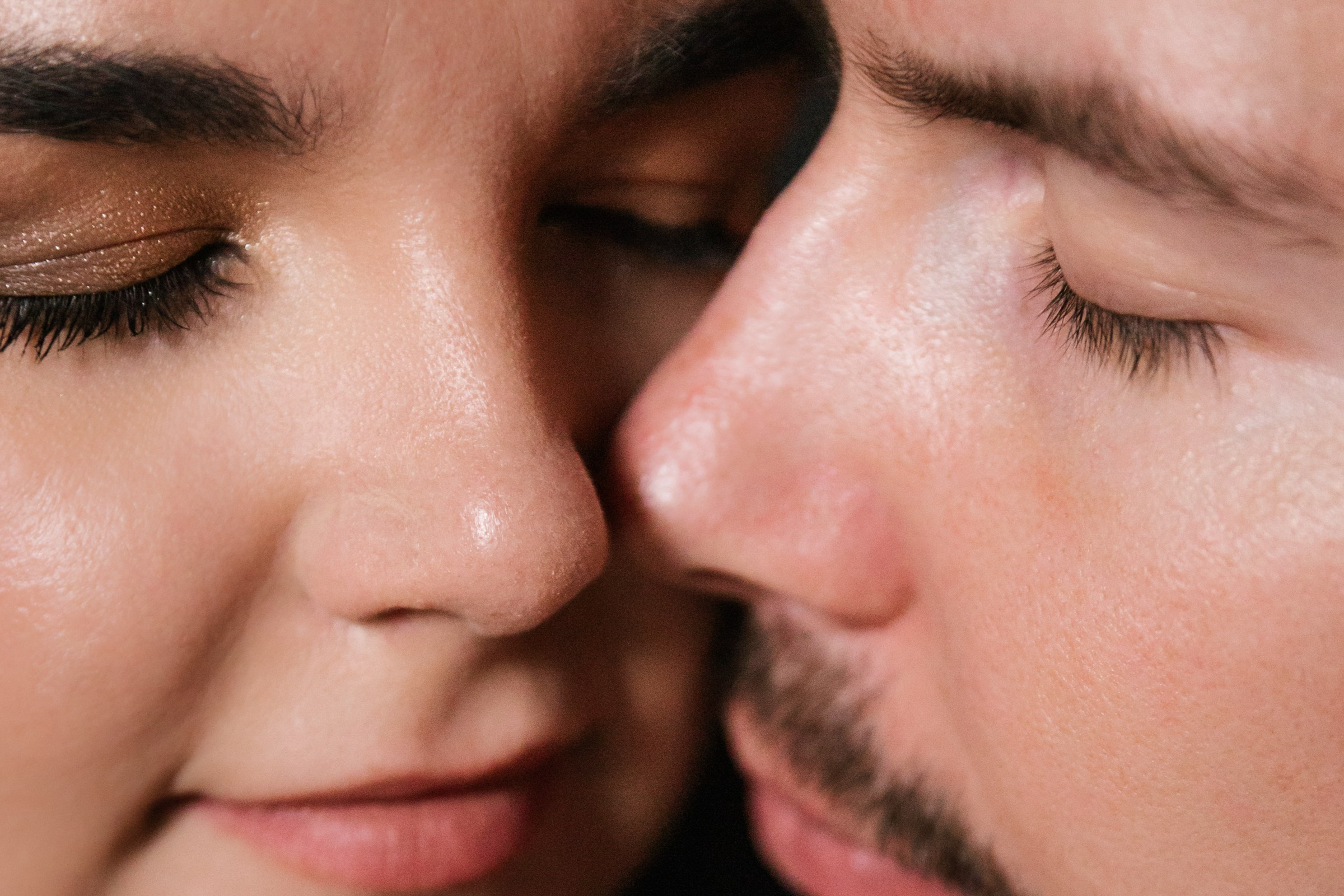 Читать друг друга. Свадебный фотограф Марьям Сайфулина г. Красноярск