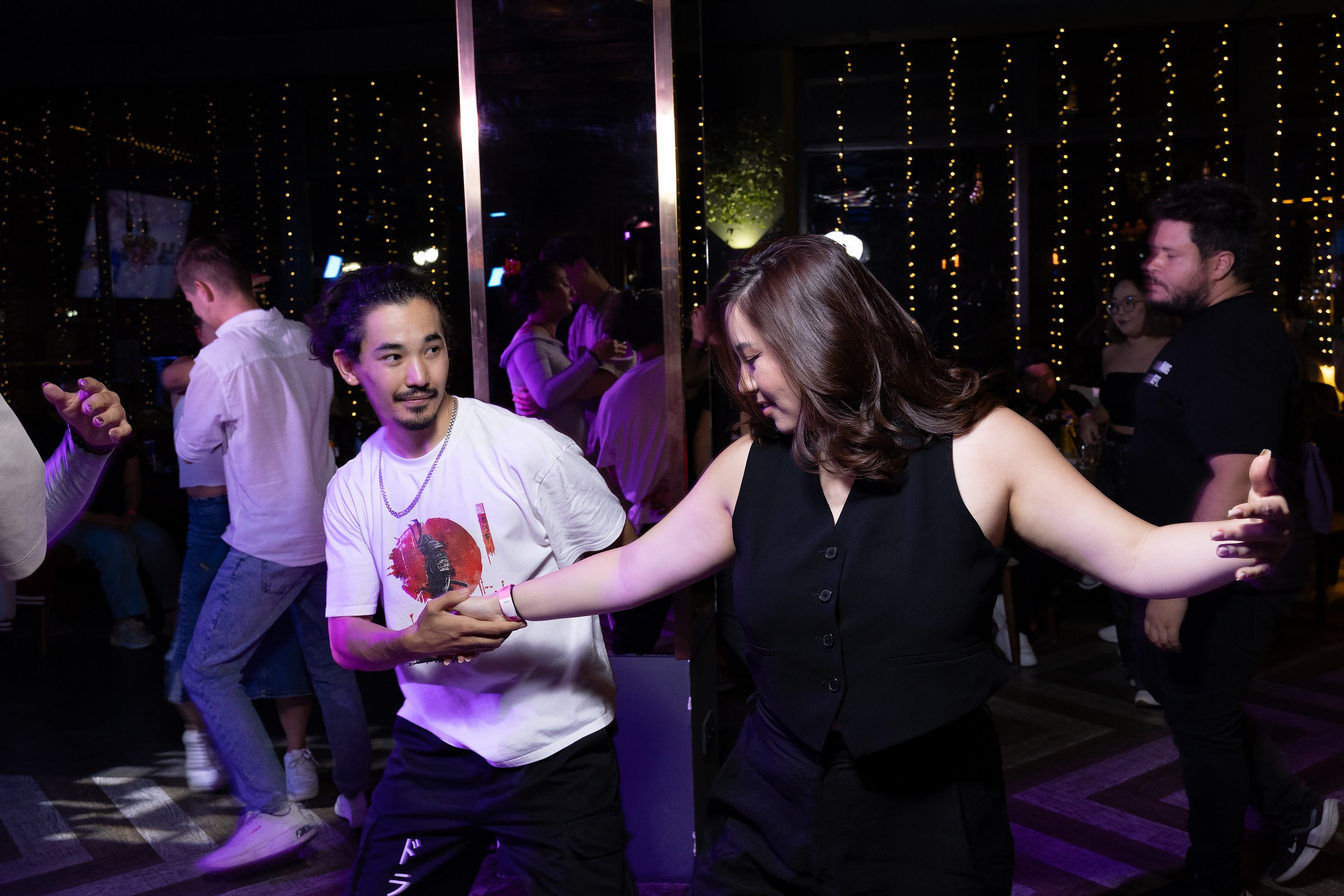 Bachata party by One Flick. Репортажный фотограф в Алматы Каюпов Сержан
