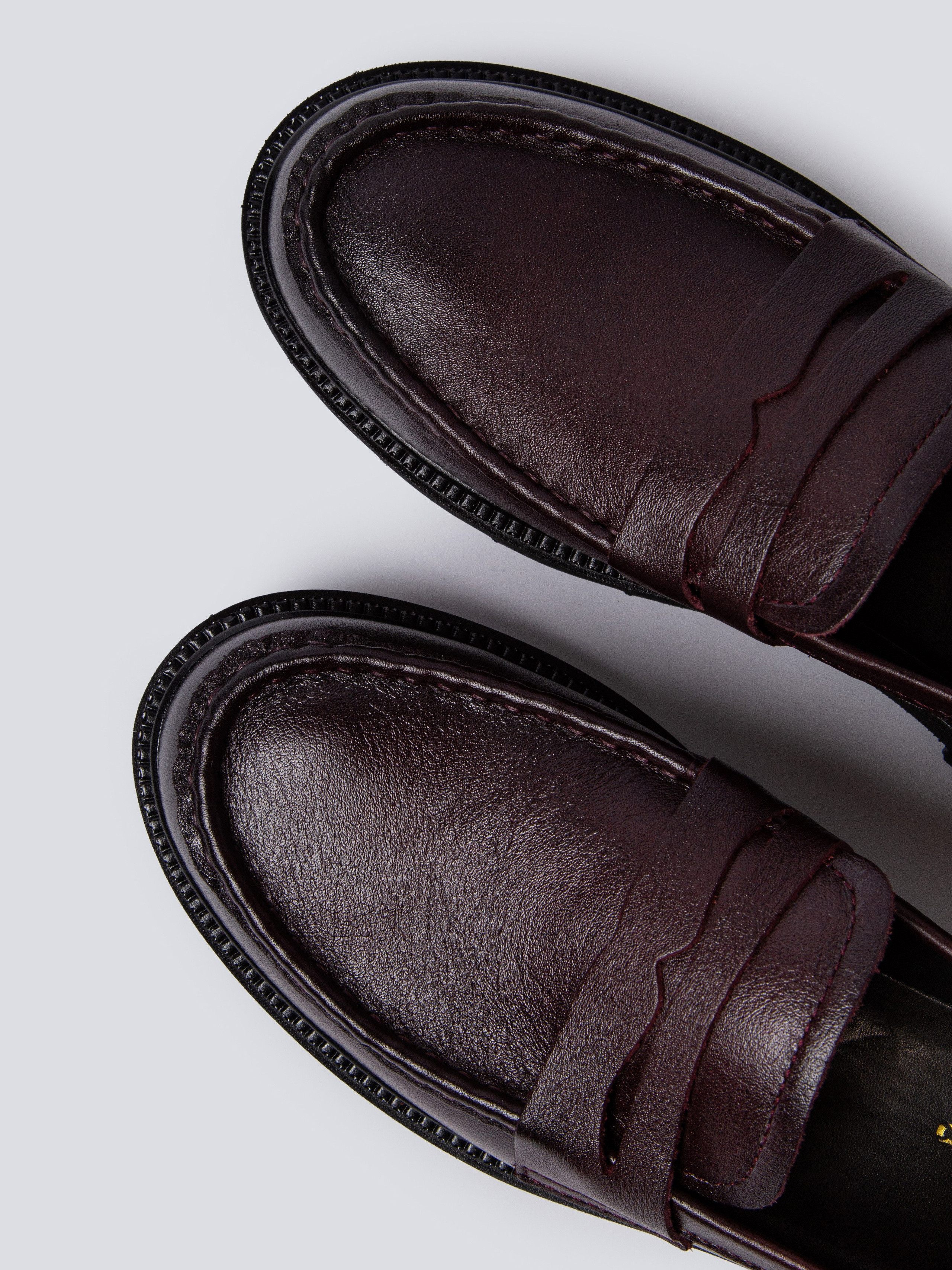 Съемка обуви для брендов и каталогов в Москве Фотограф Анна Татаурова. Фотограф Анна Татаурова | Авторская фотосъемка в Москве