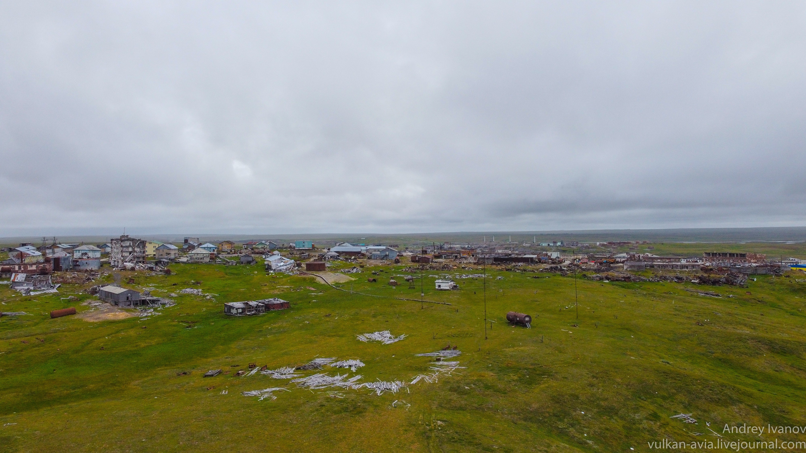 Амдерма — наука (2020 г.). Фотоальбом показывающий увлекательный мир авиации и мир медведей Андрея Иванова