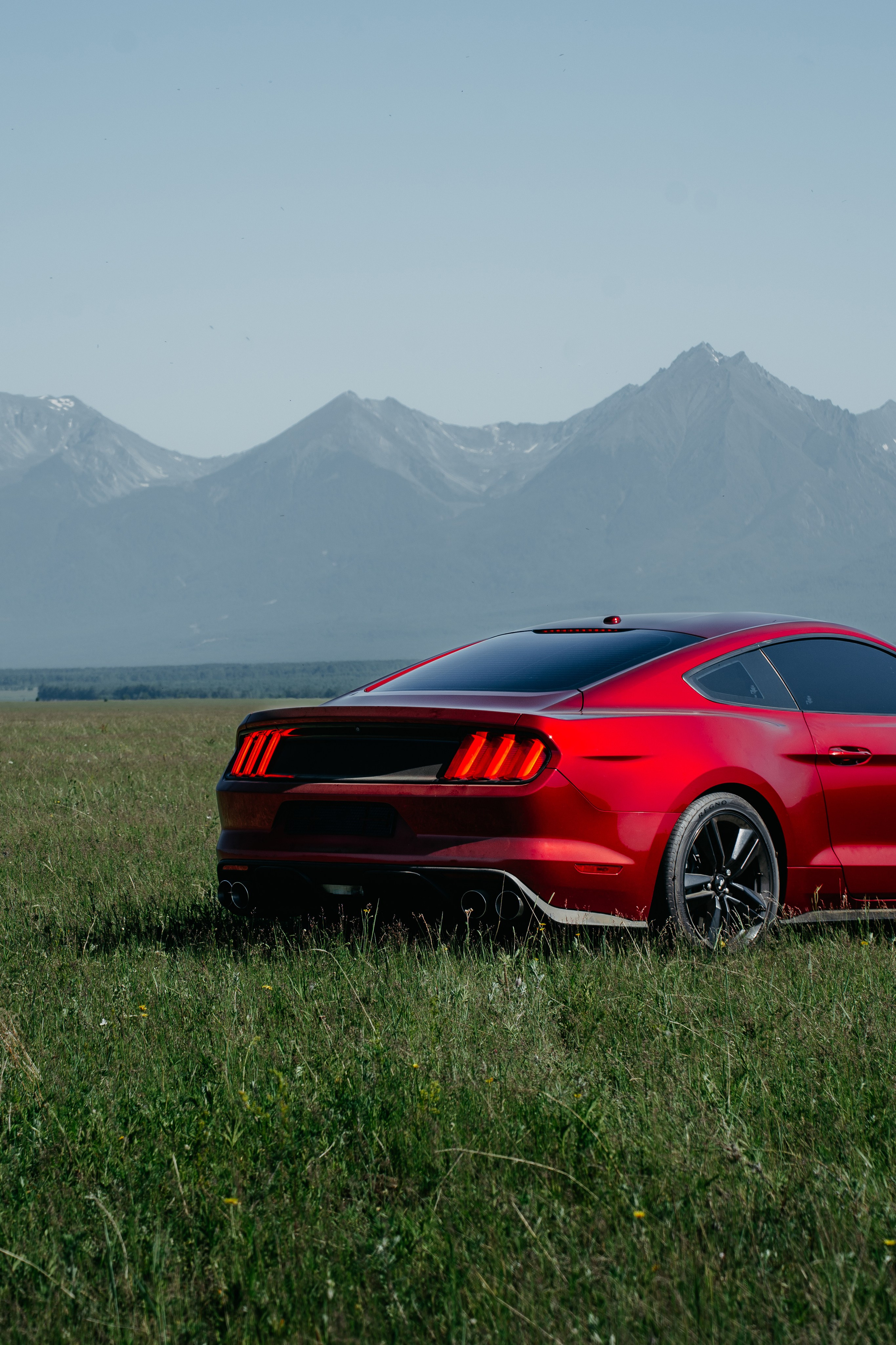 Ford Mustang. Фотограф, видеограф и пилот дрона на Байкале