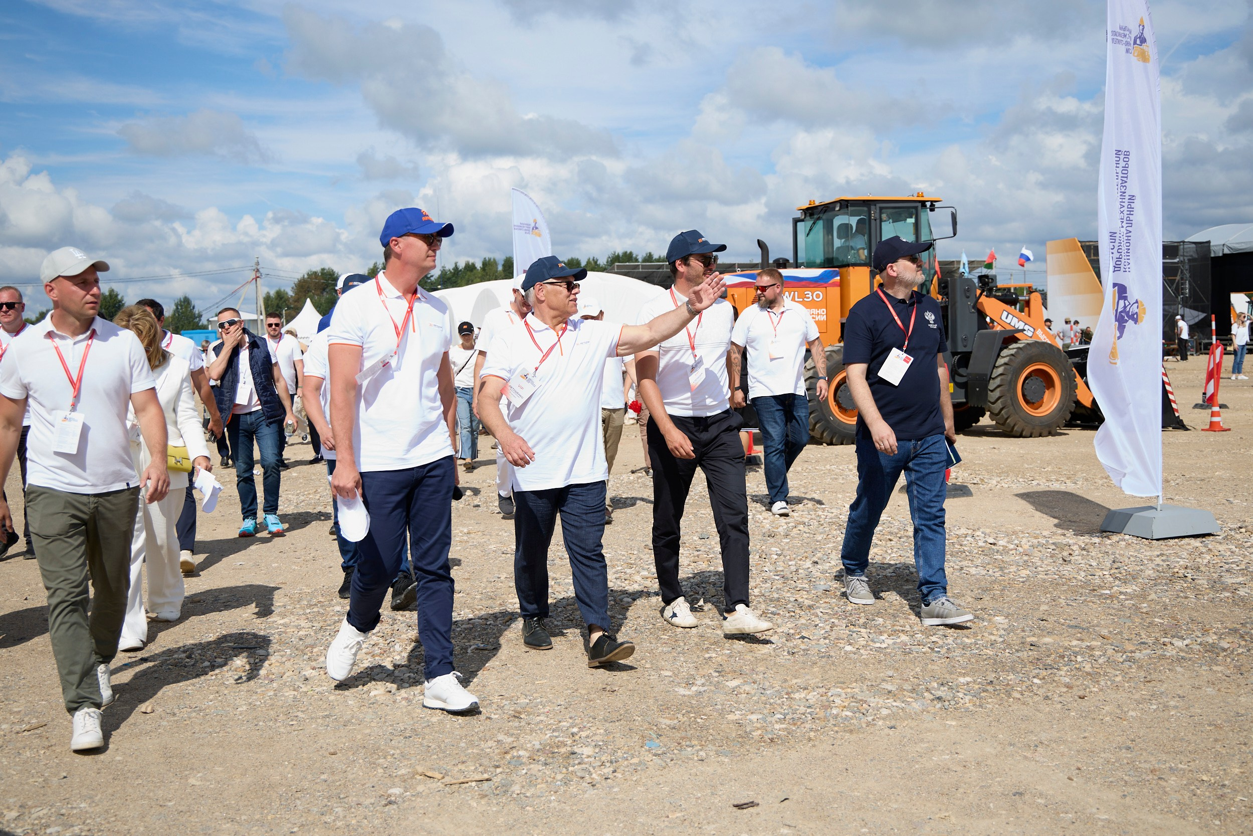 Политика. Егор Тутубалин